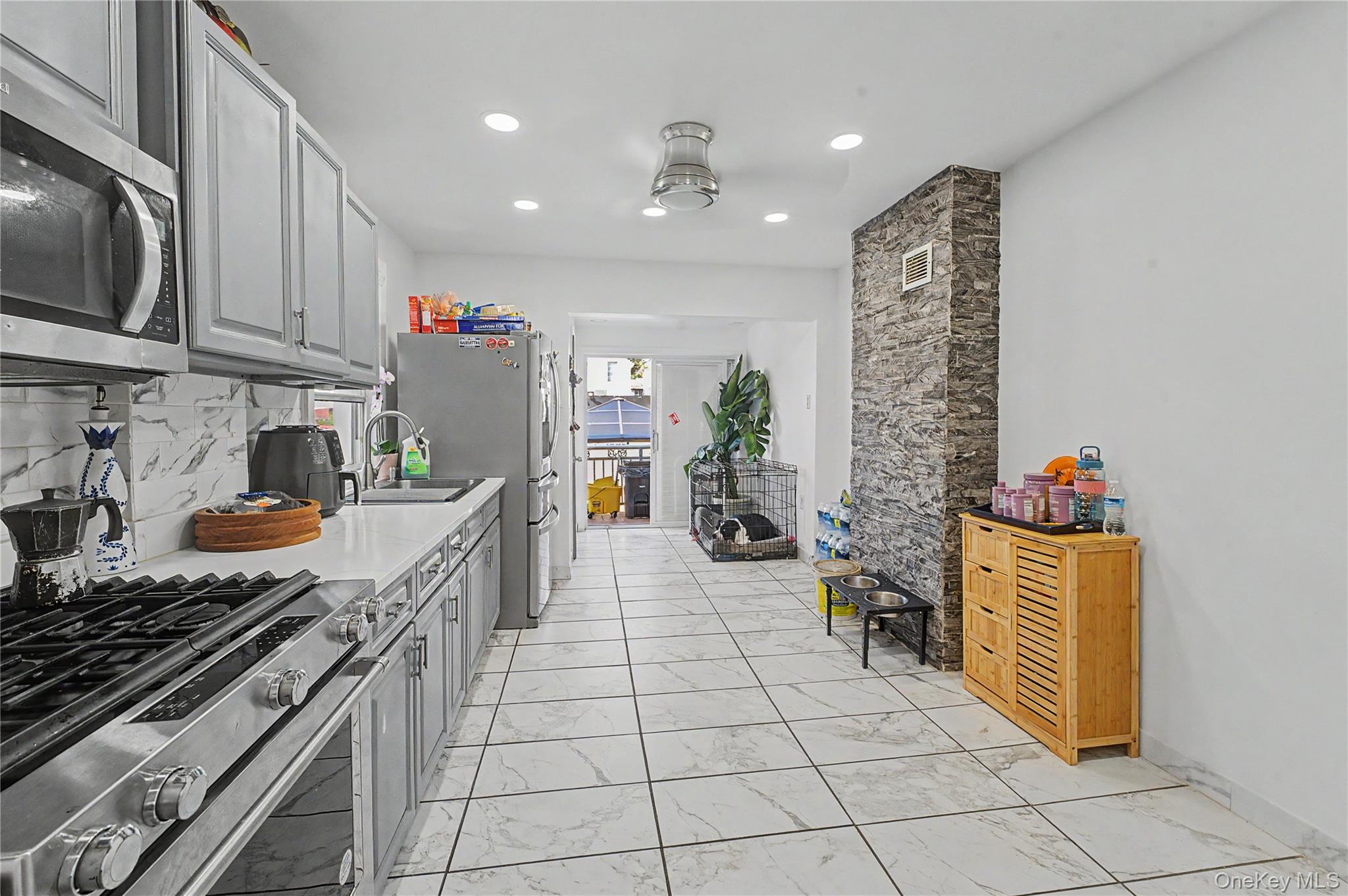 11518 147th Street Property Photo 6