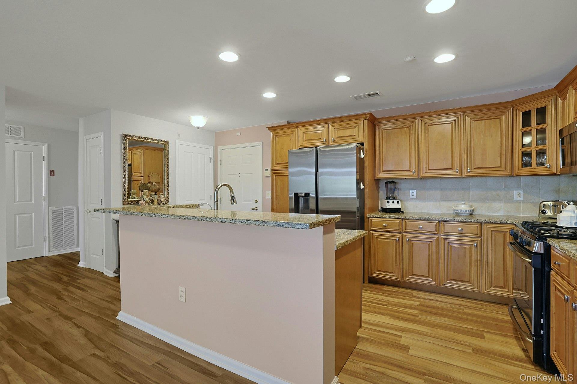 1308 Round Pointe Drive Property Photo 9