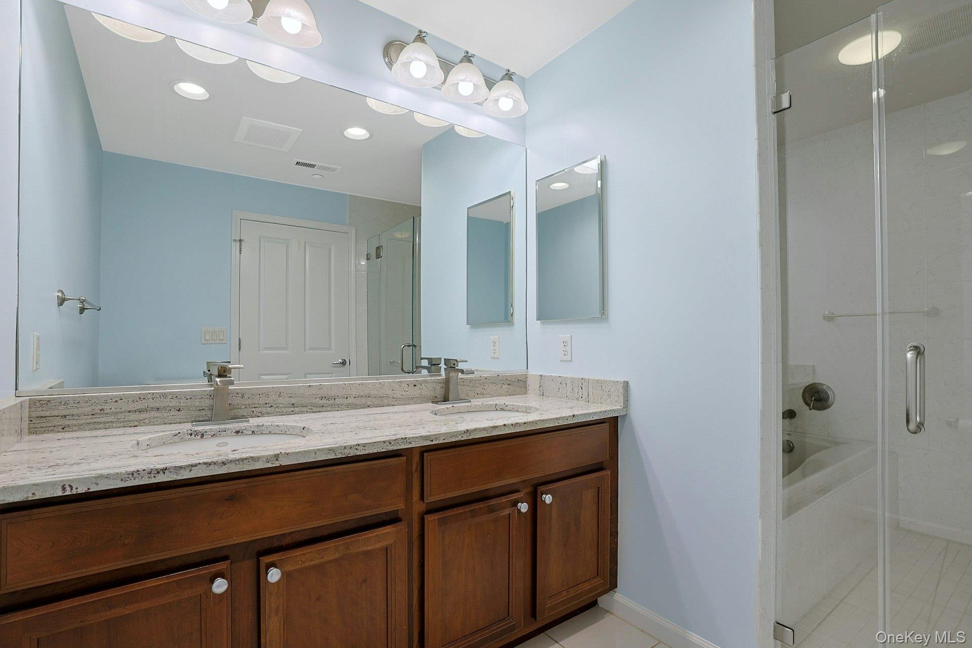 1308 Round Pointe Drive Property Photo 14