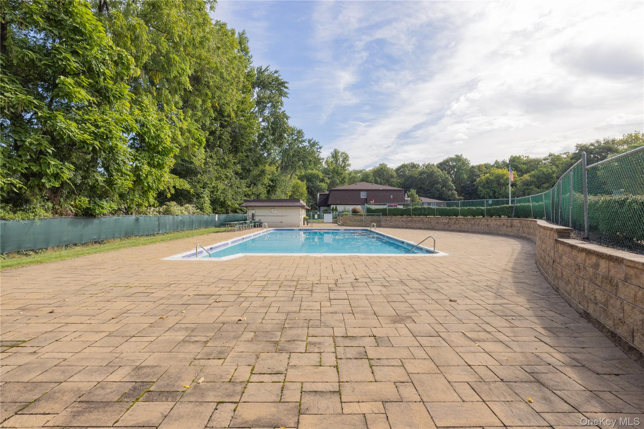 3 Church Lane N Property Photo 19