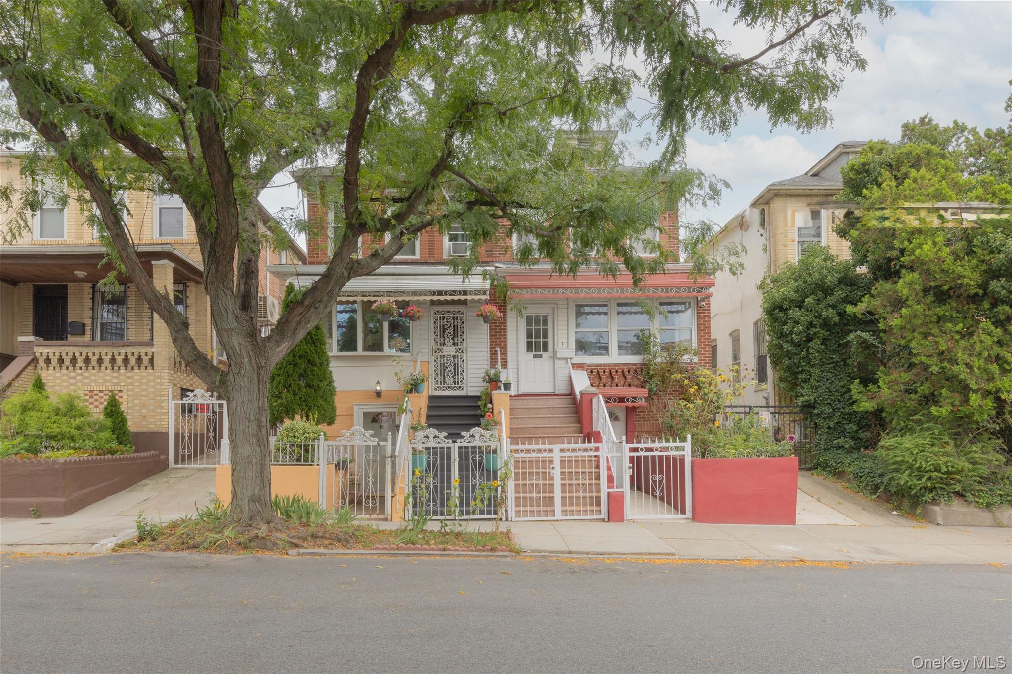 3214 Fenton Avenue Property Photo 1