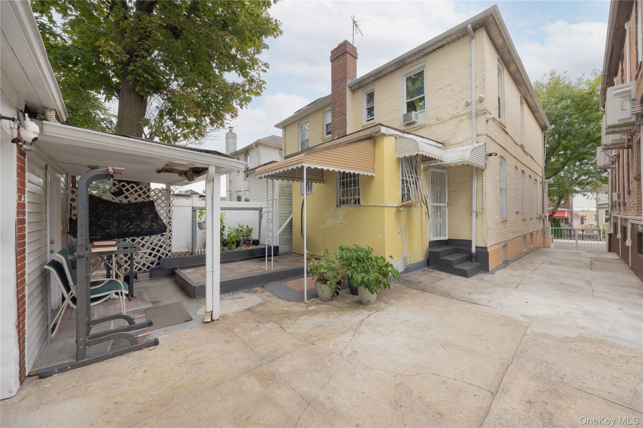3214 Fenton Avenue Property Photo 7