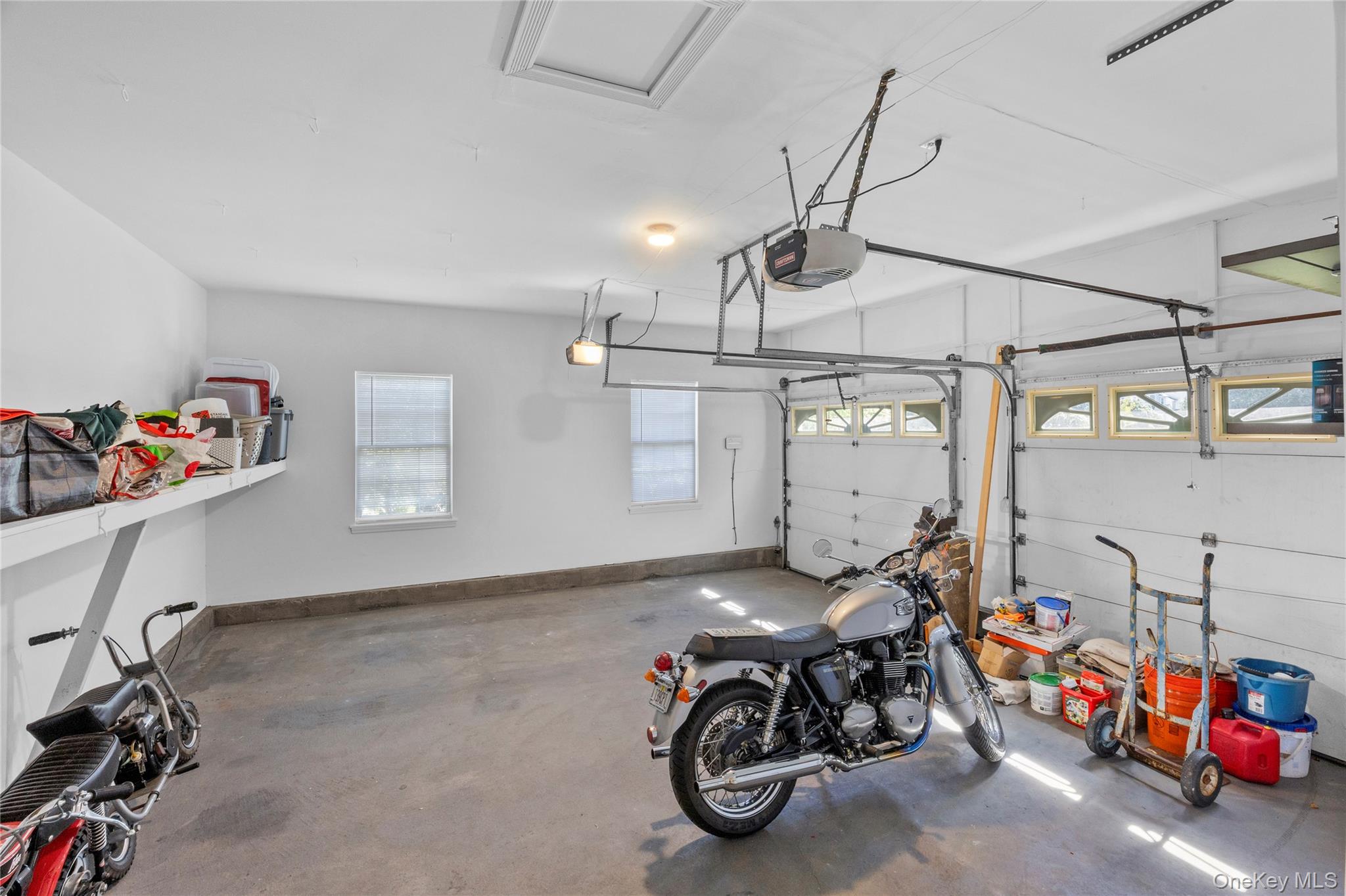 34 Varsity Boulevard Property Photo 40