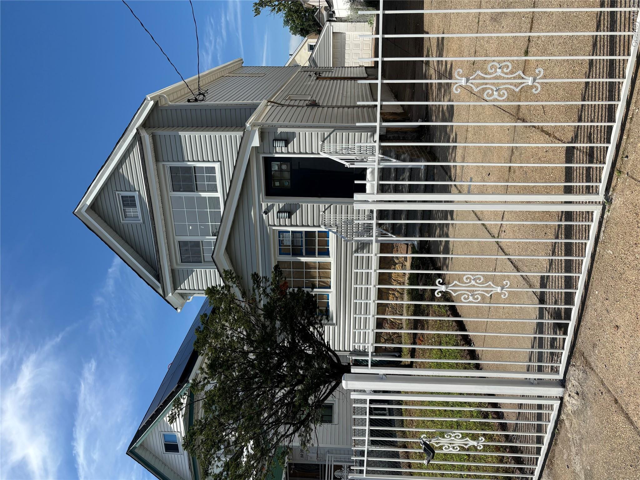 94-28 209 Street Property Photo 1
