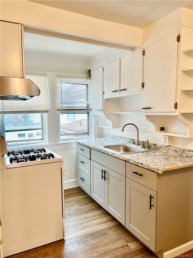 1 Dewitt Street Property Photo 5