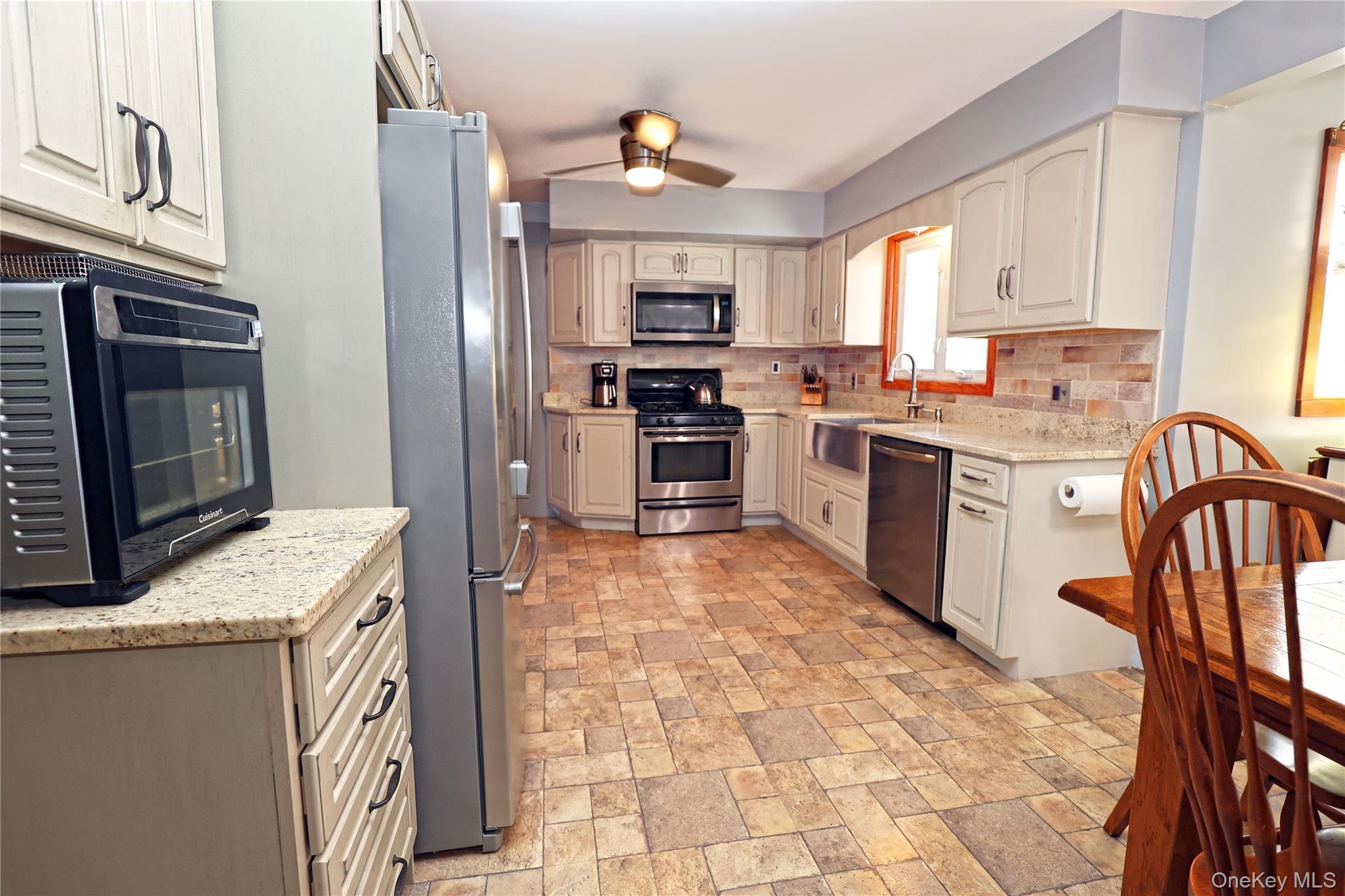 13 Edith Avenue Property Photo 11