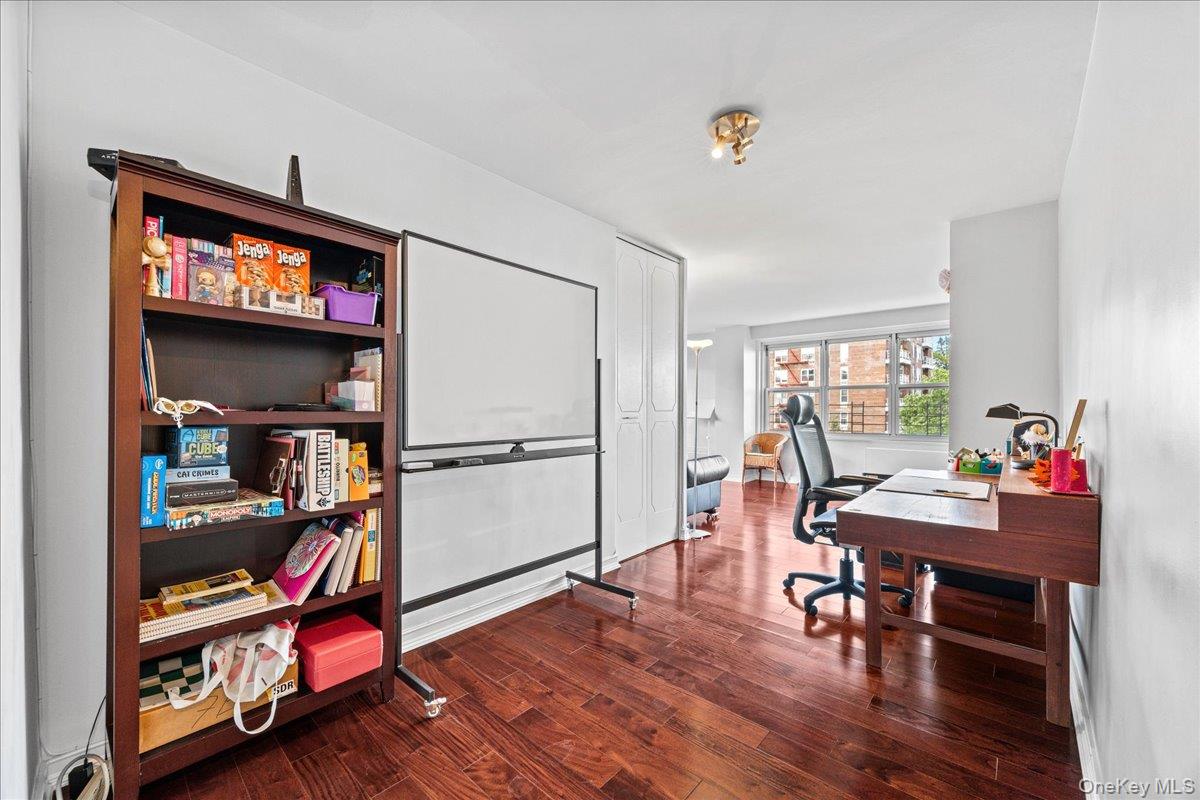 555 Kappock Street 7e Property Photo 19