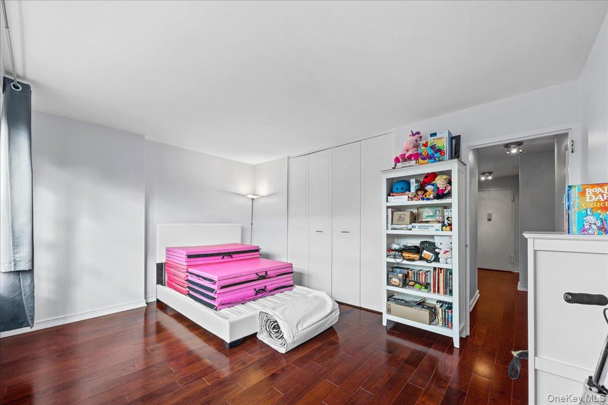 555 Kappock Street 7e Property Photo 22