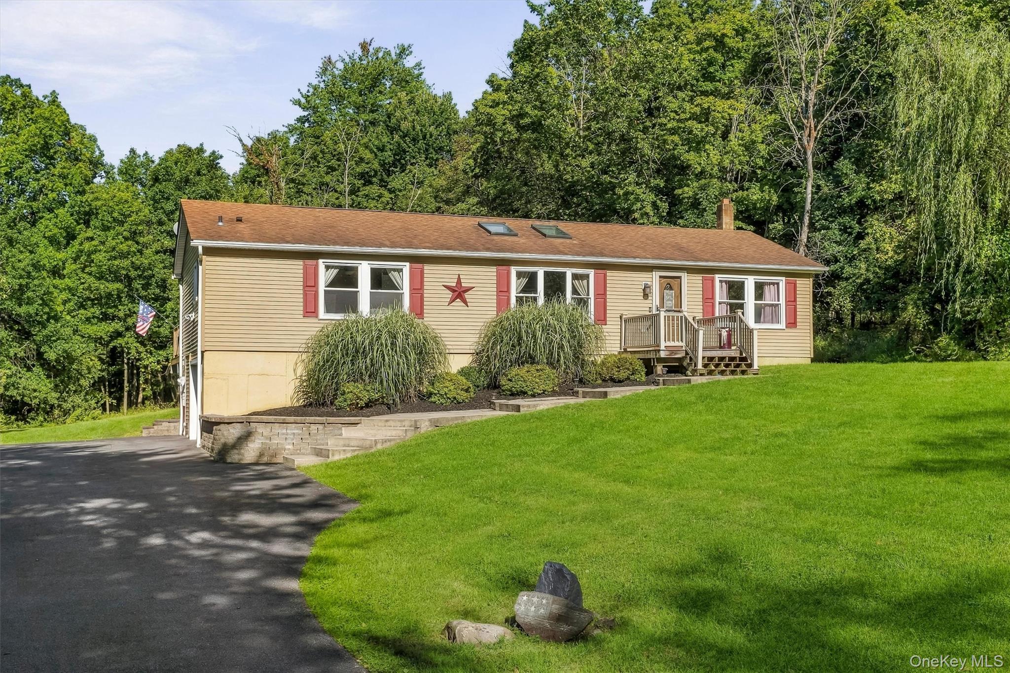 97 Heselton Drive Property Photo 2