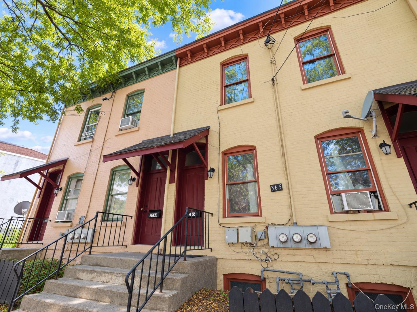 365 Liberty Street Property Photo 2