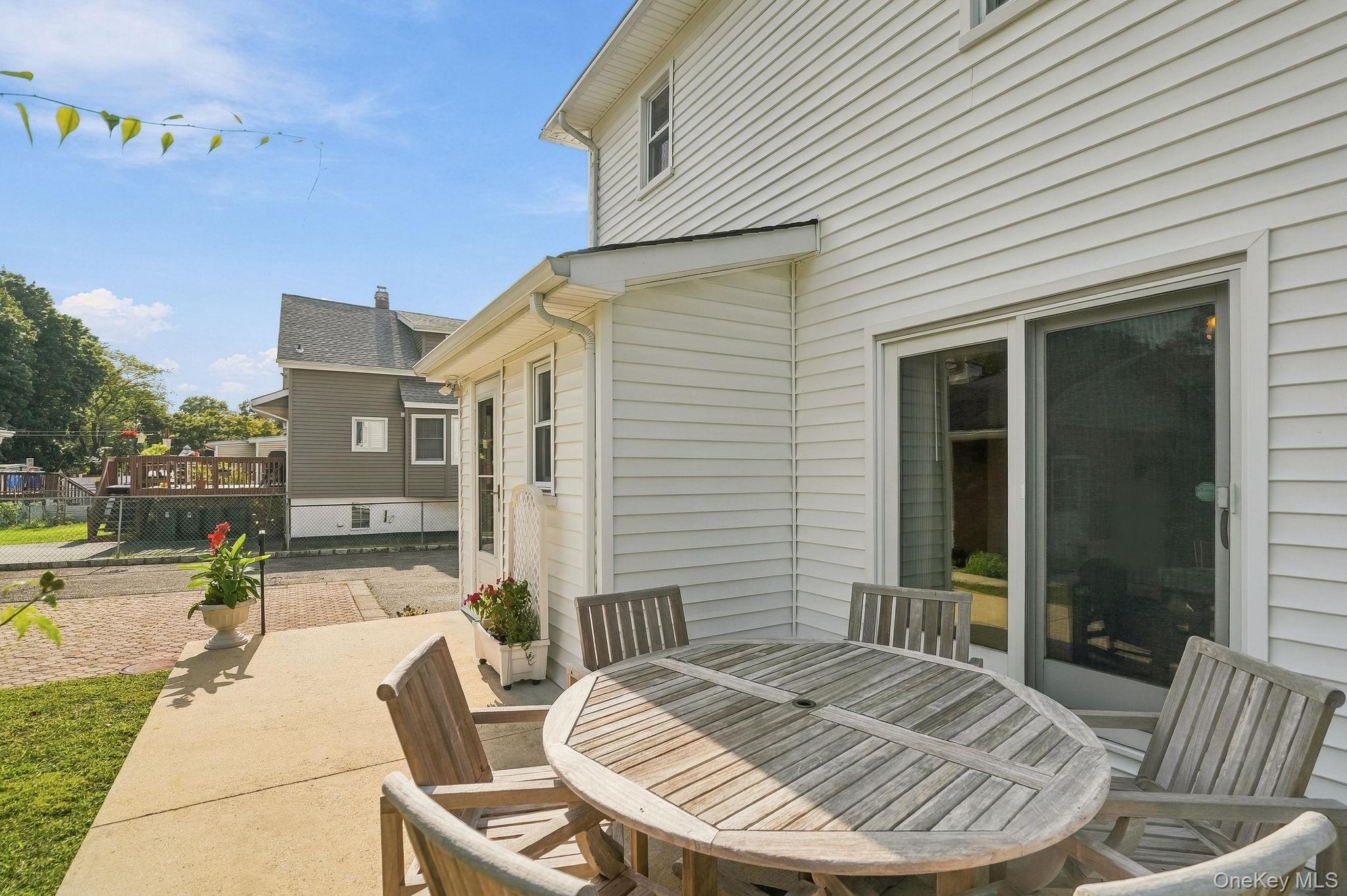 8 Lancaster Avenue Property Photo 28