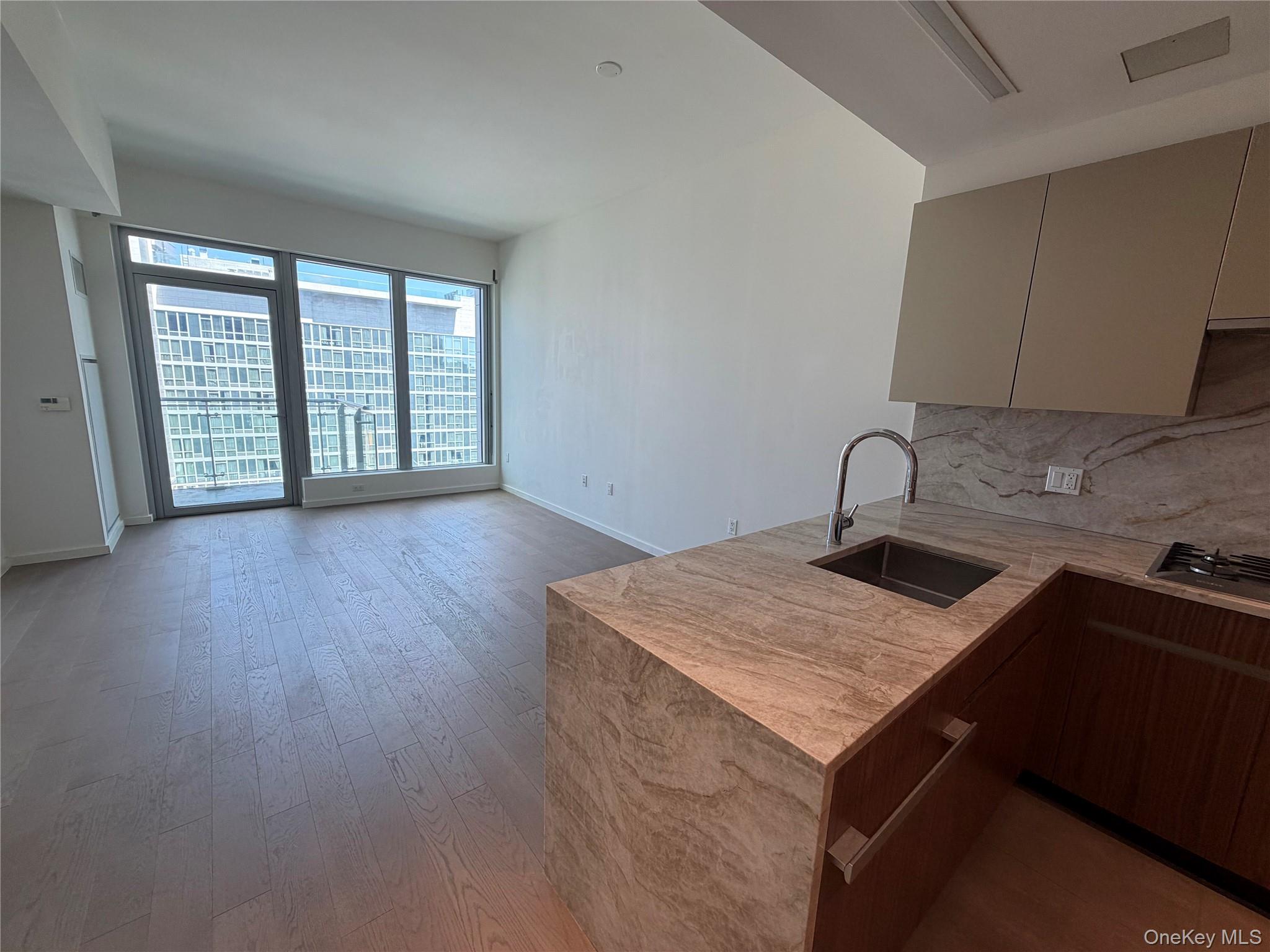 133-36 37th Avenue Pha Property Photo 7