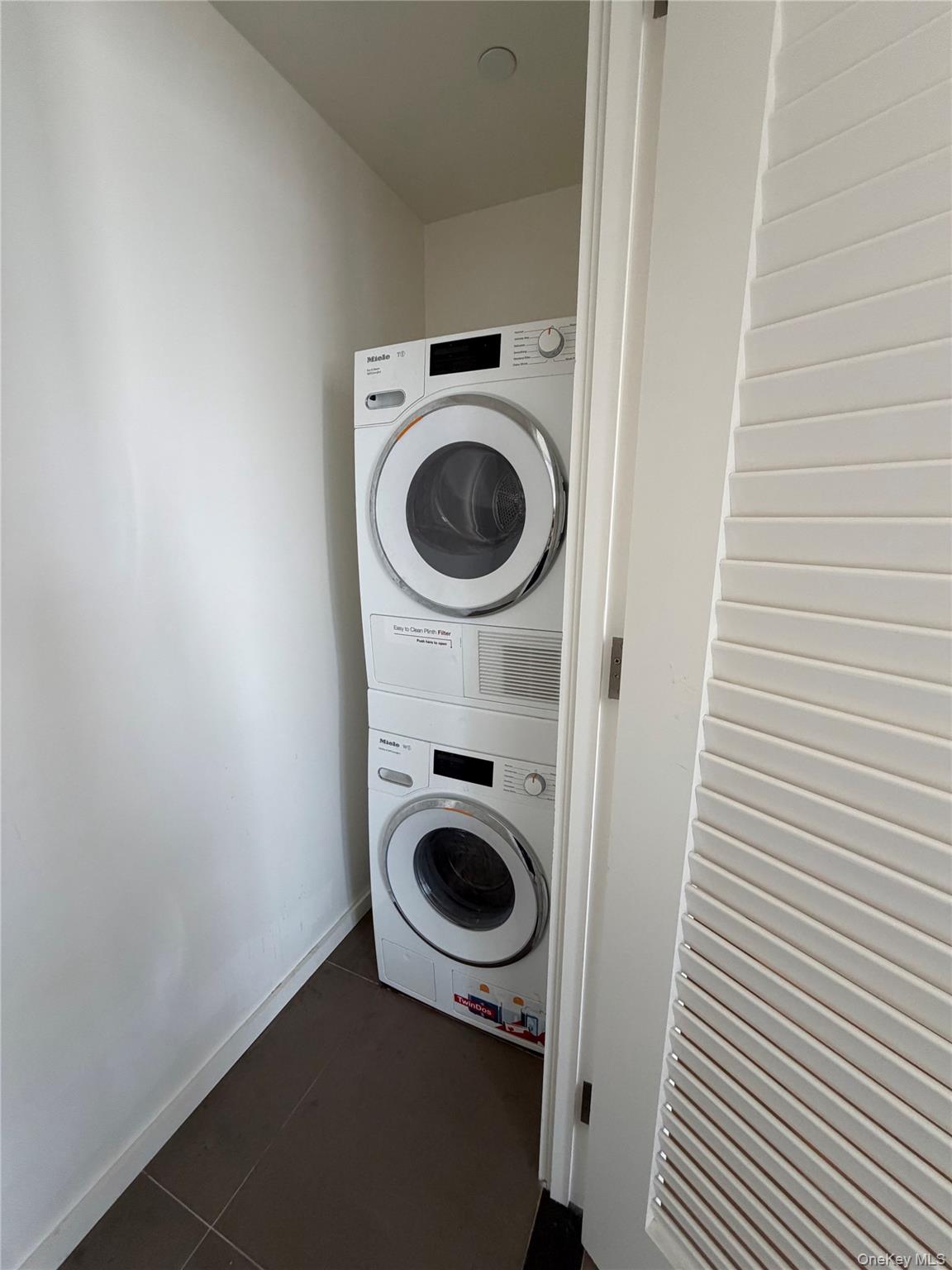 133-36 37th Avenue Pha Property Photo 15