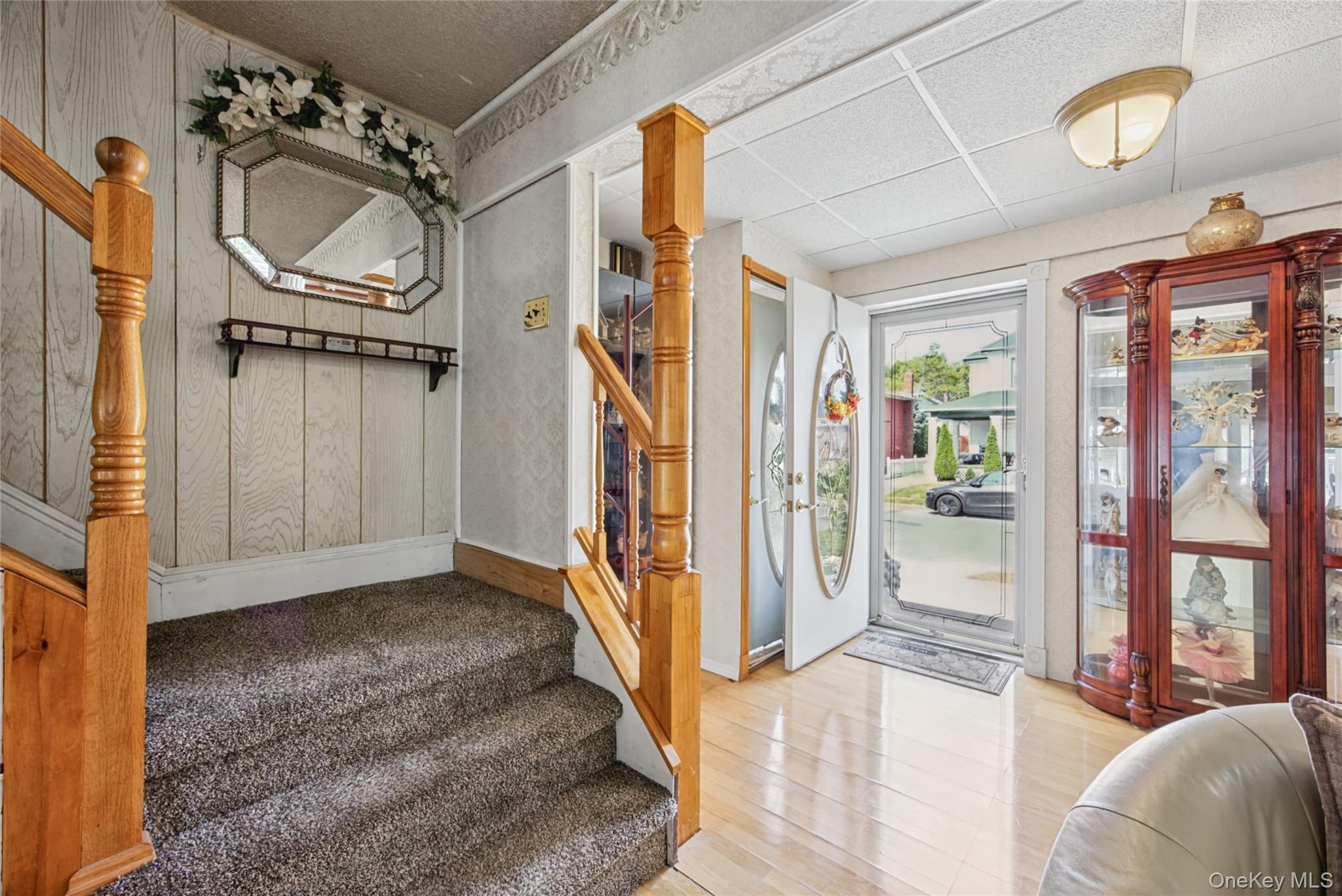 26 E Oxford Street Property Photo 4