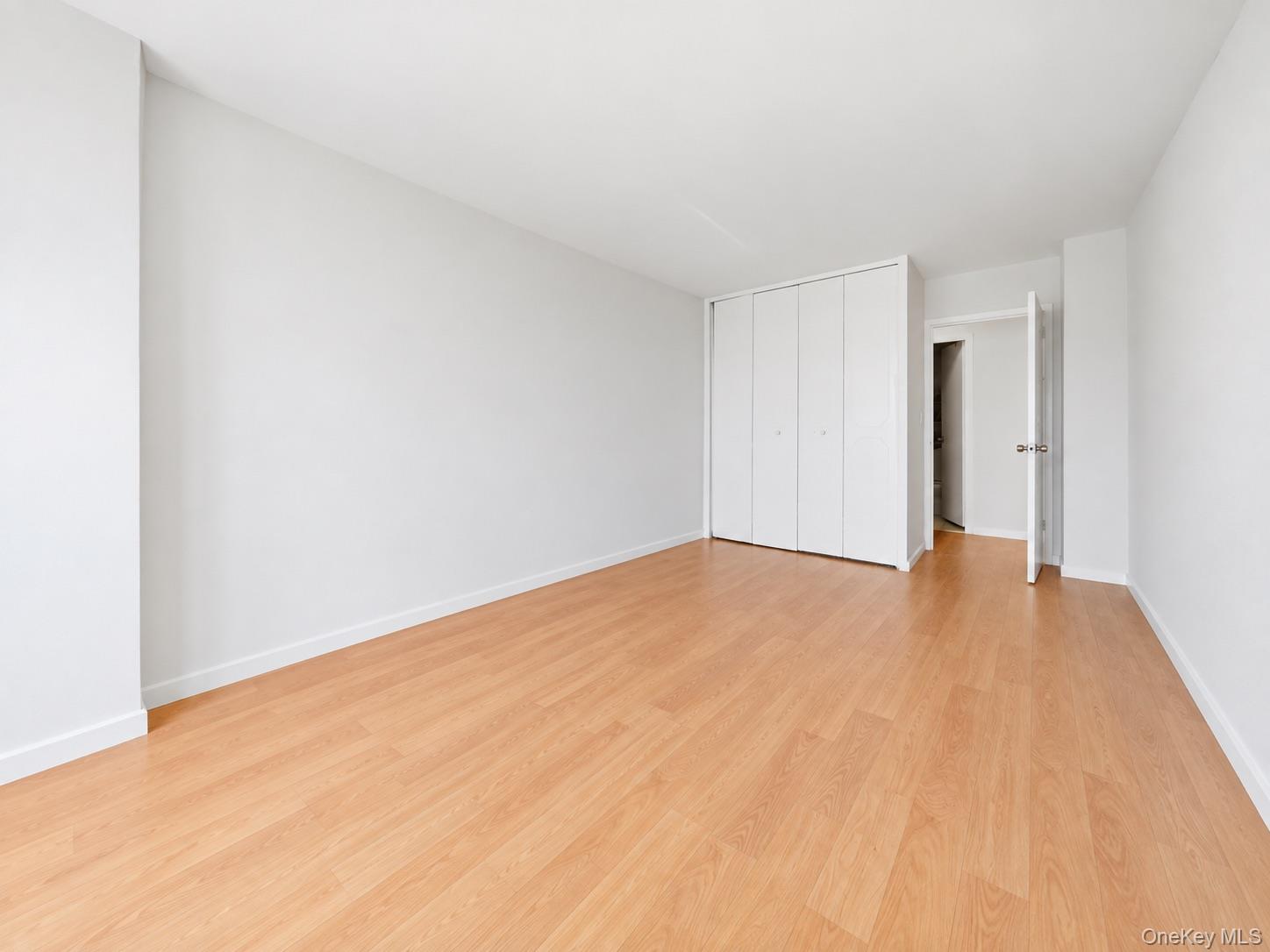 555 Kappock Street 25t Property Photo 11