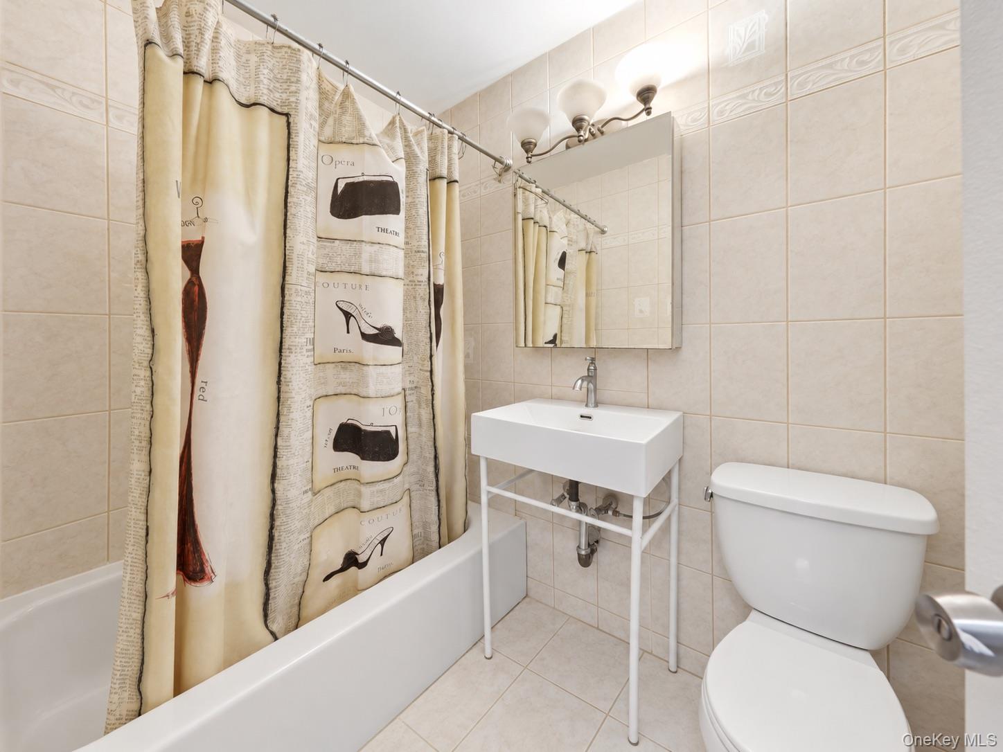 555 Kappock Street 25t Property Photo 12
