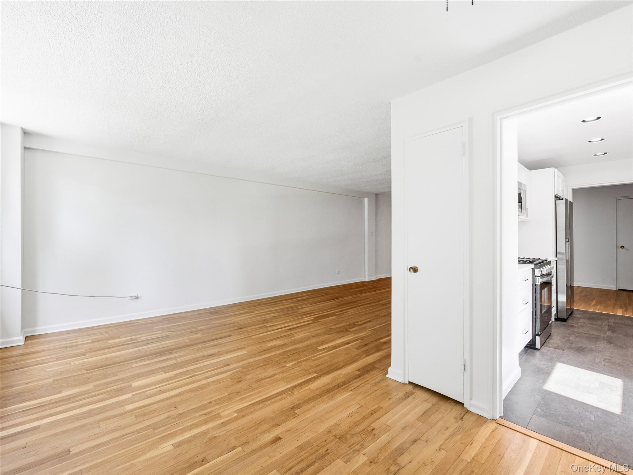 1850 211th Street 1j Property Photo 12