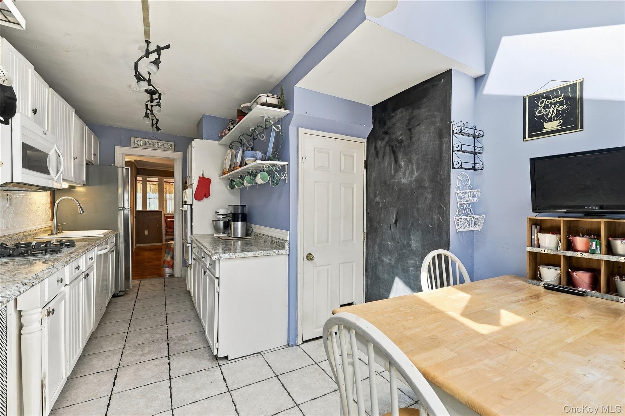 245 Buchanan Street Property Photo 13