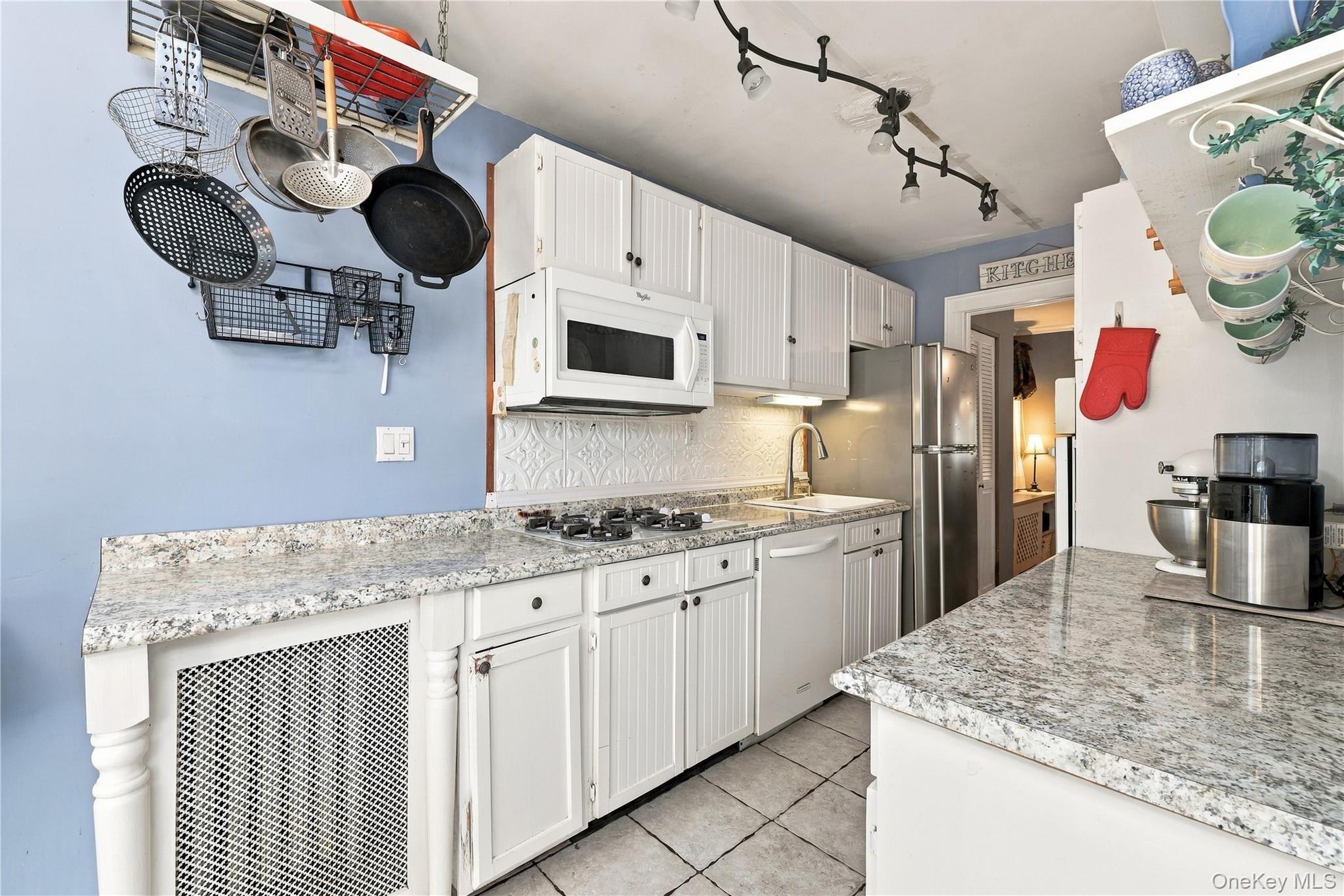 245 Buchanan Street Property Photo 14