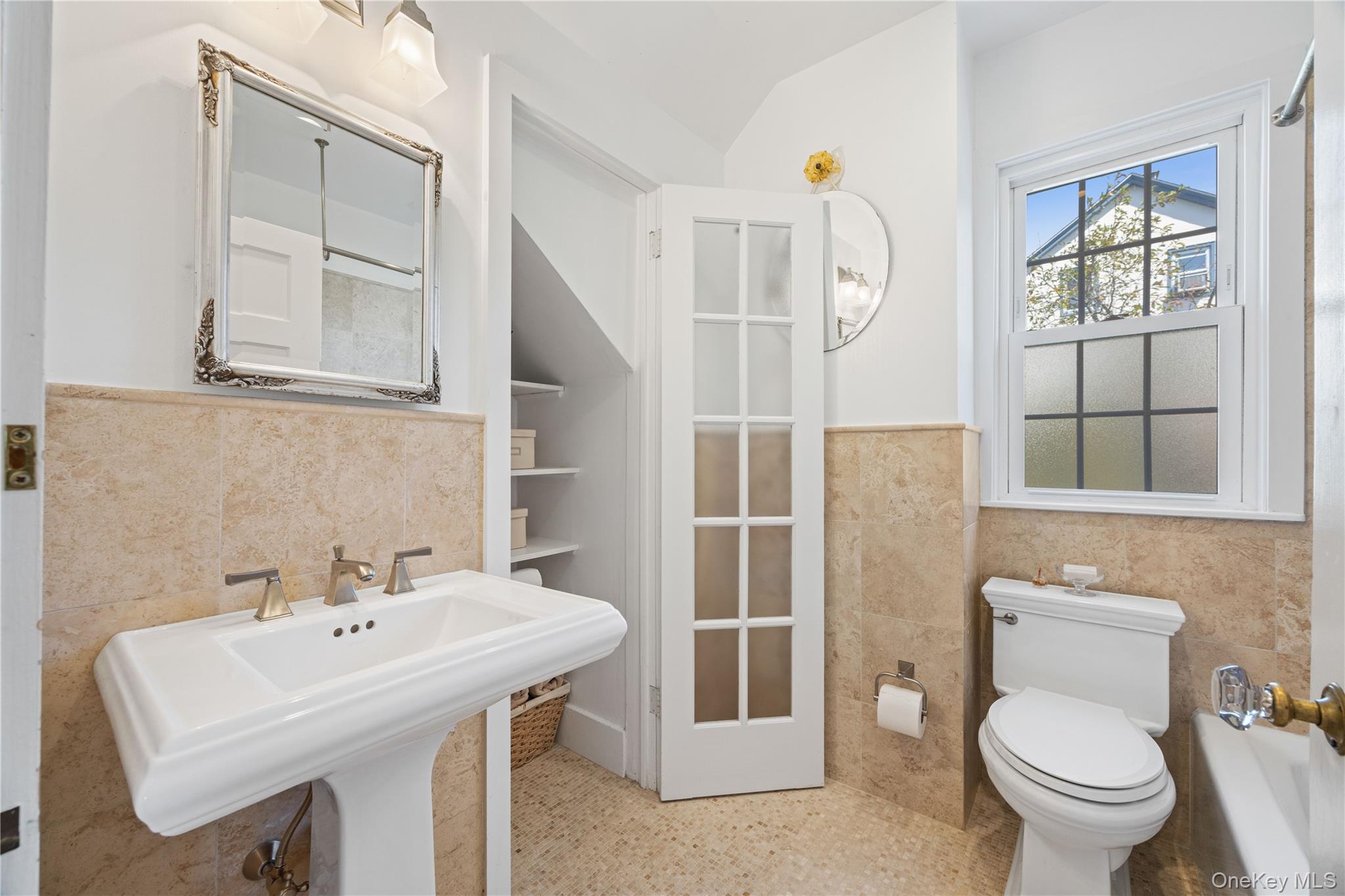 33 Cassilis Avenue Property Photo 24