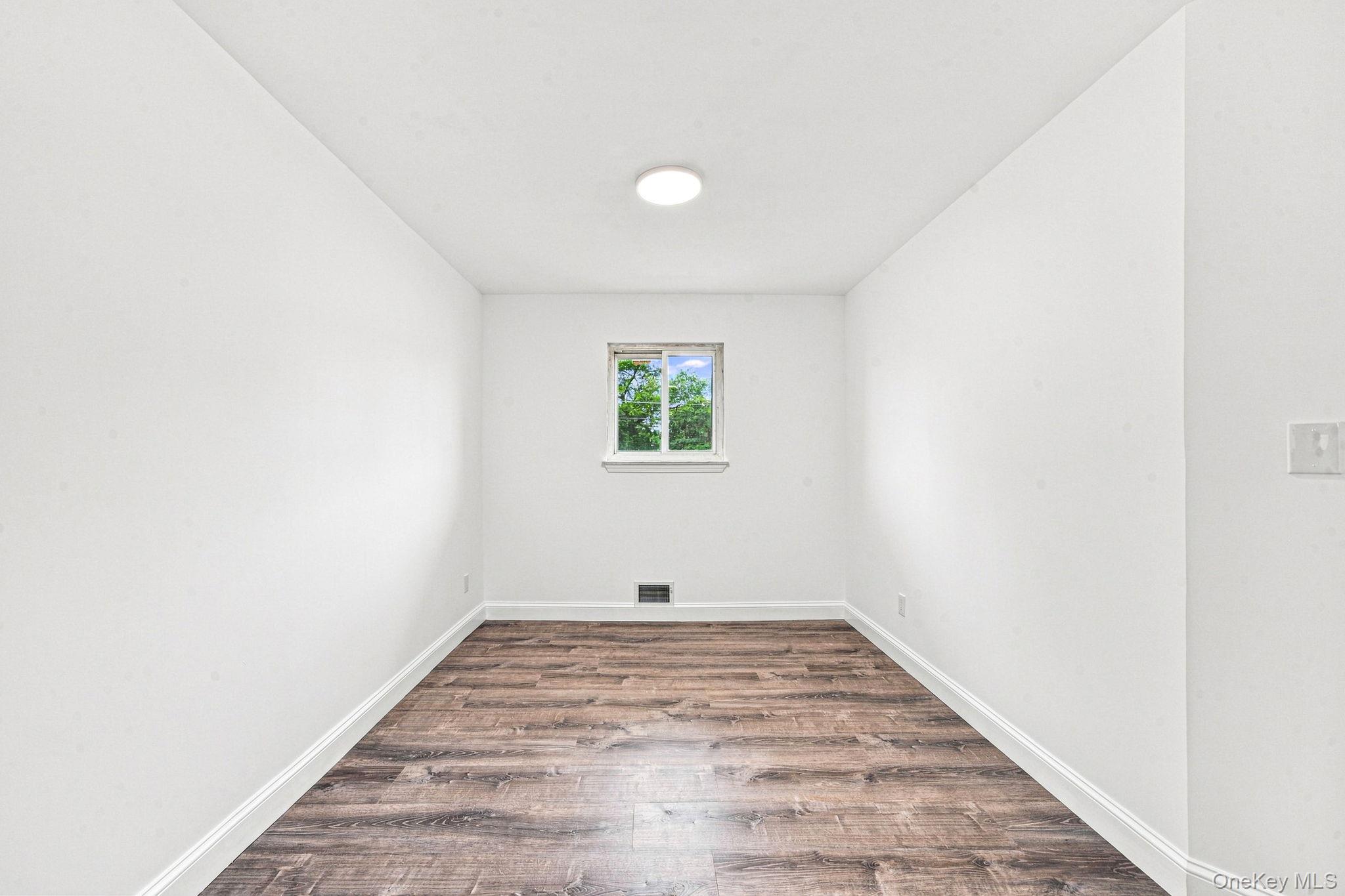 152 Alkier Street Property Photo 15