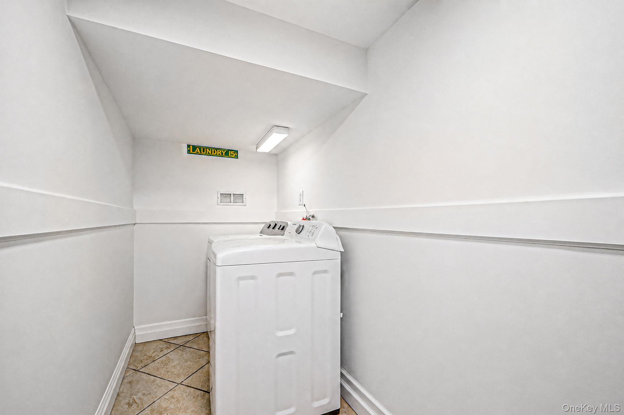 152 Alkier Street Property Photo 27