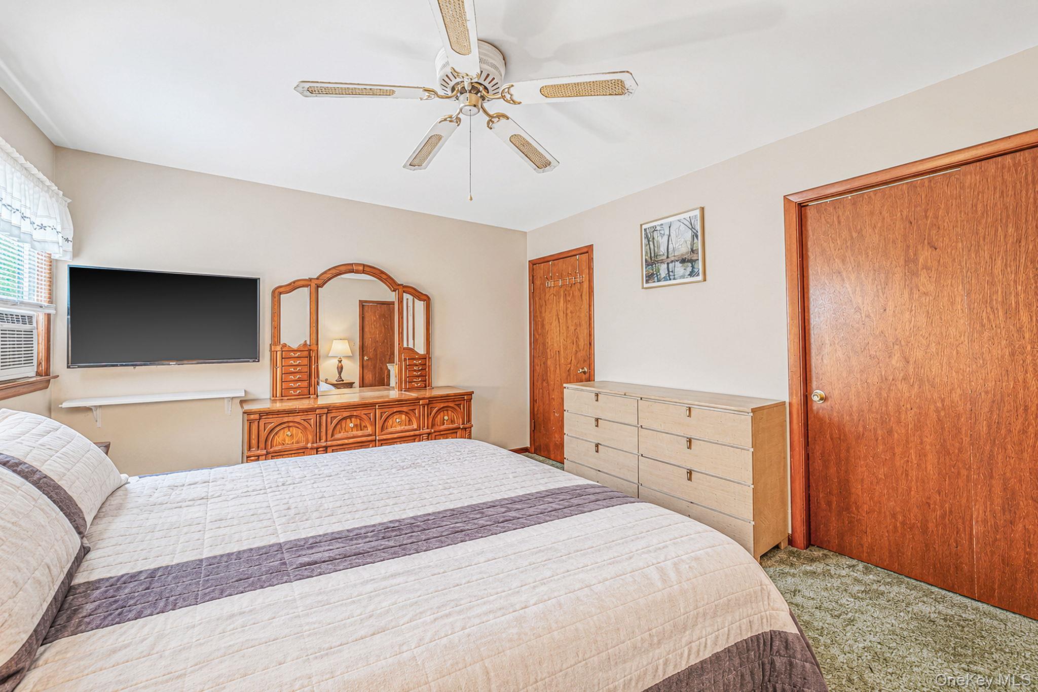 11 E Hollywood Avenue Property Photo 13