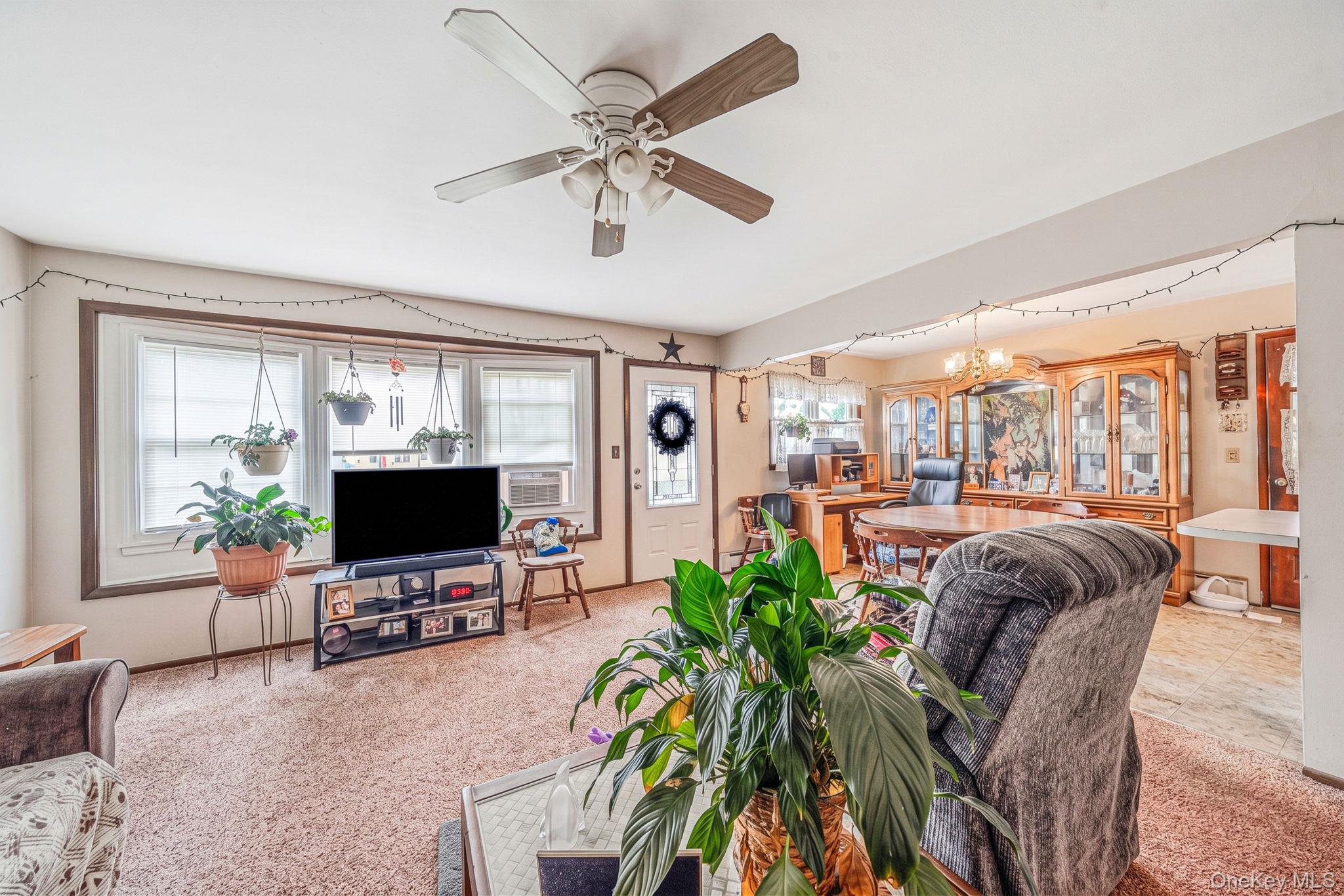 11 E Hollywood Avenue Property Photo 28