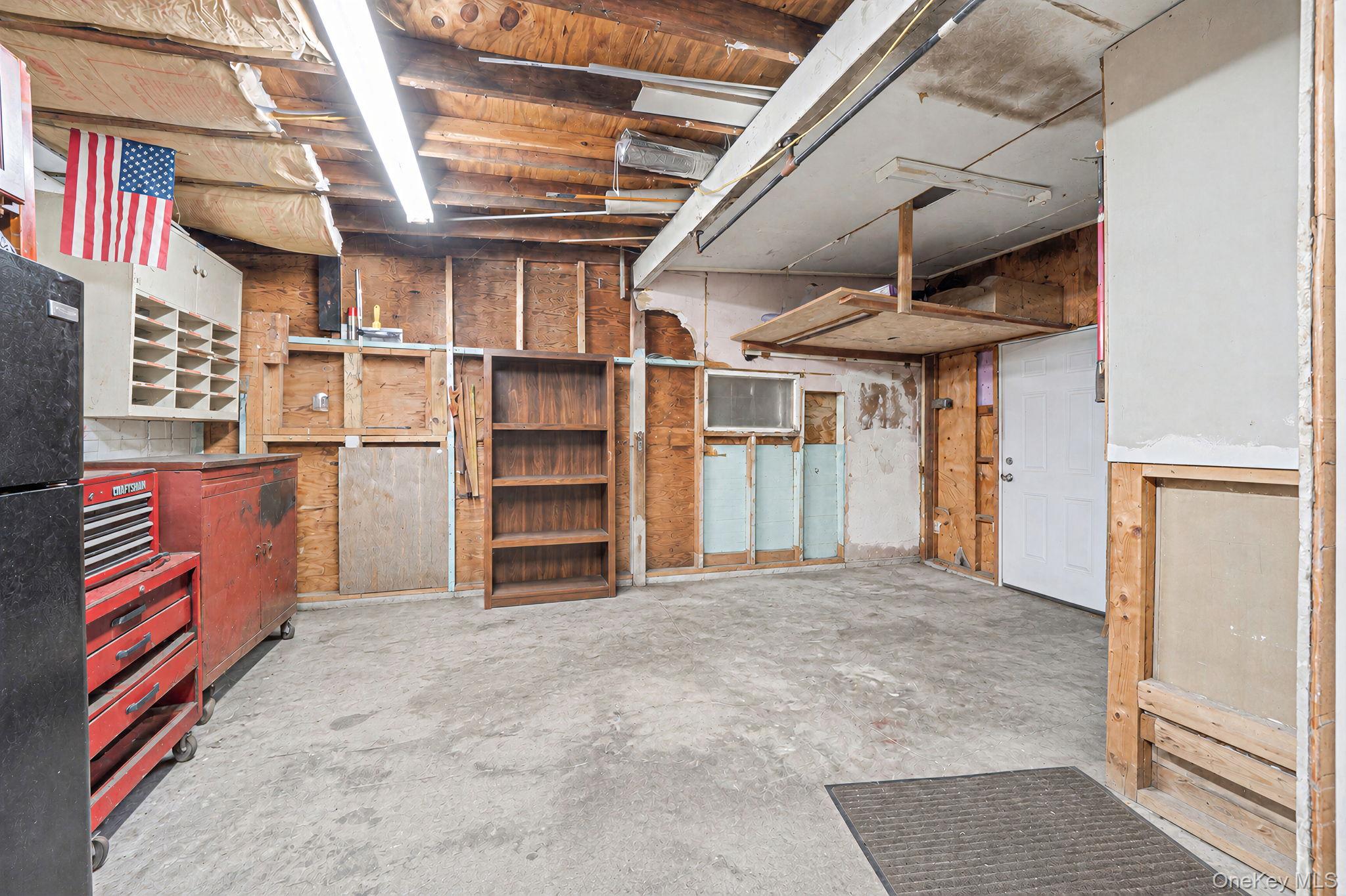 11 E Hollywood Avenue Property Photo 30