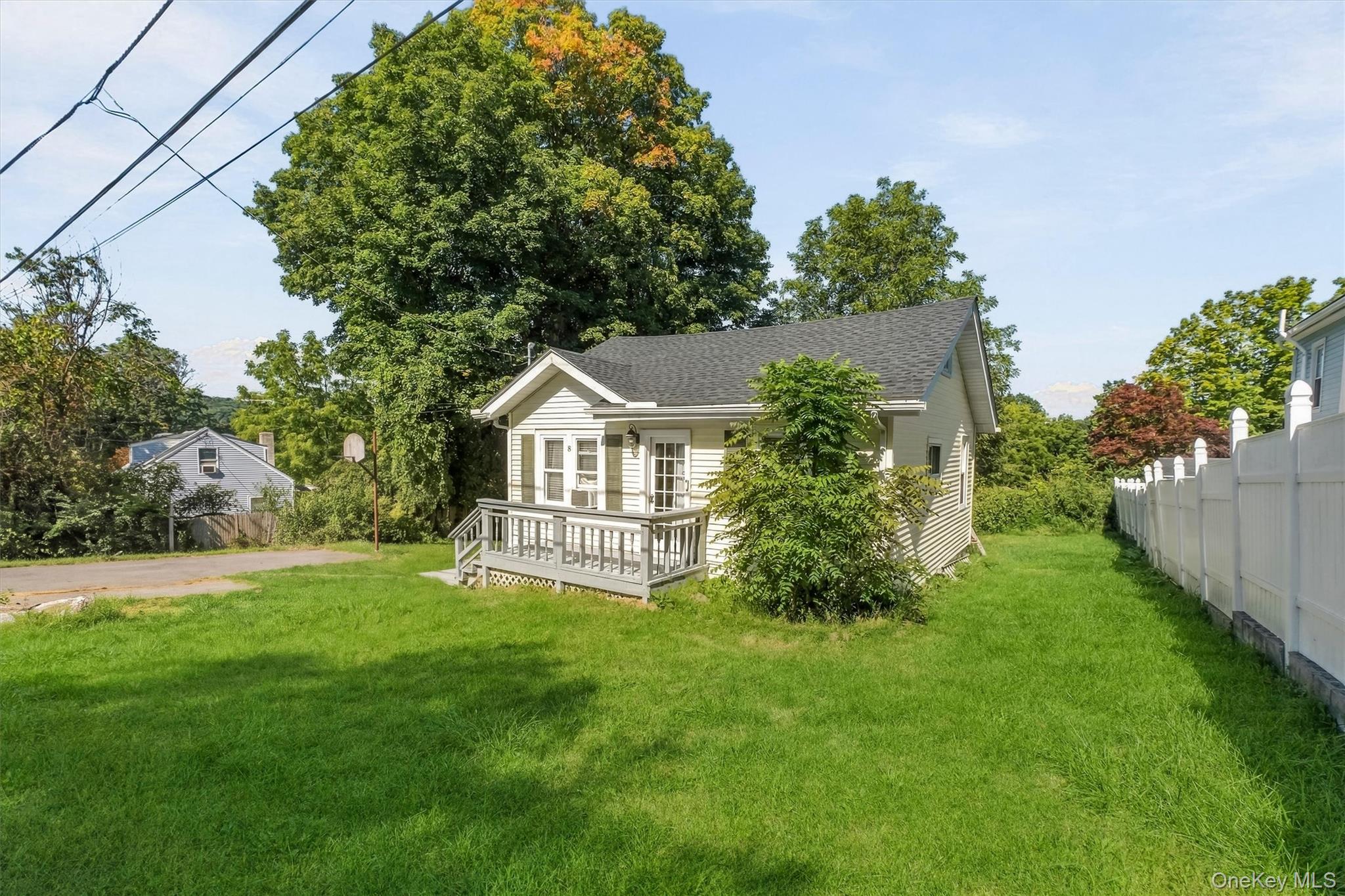 8 Huntington Road Property Photo 5
