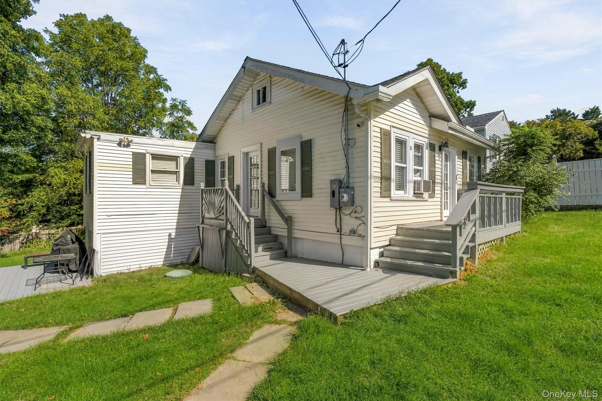 8 Huntington Road Property Photo 7