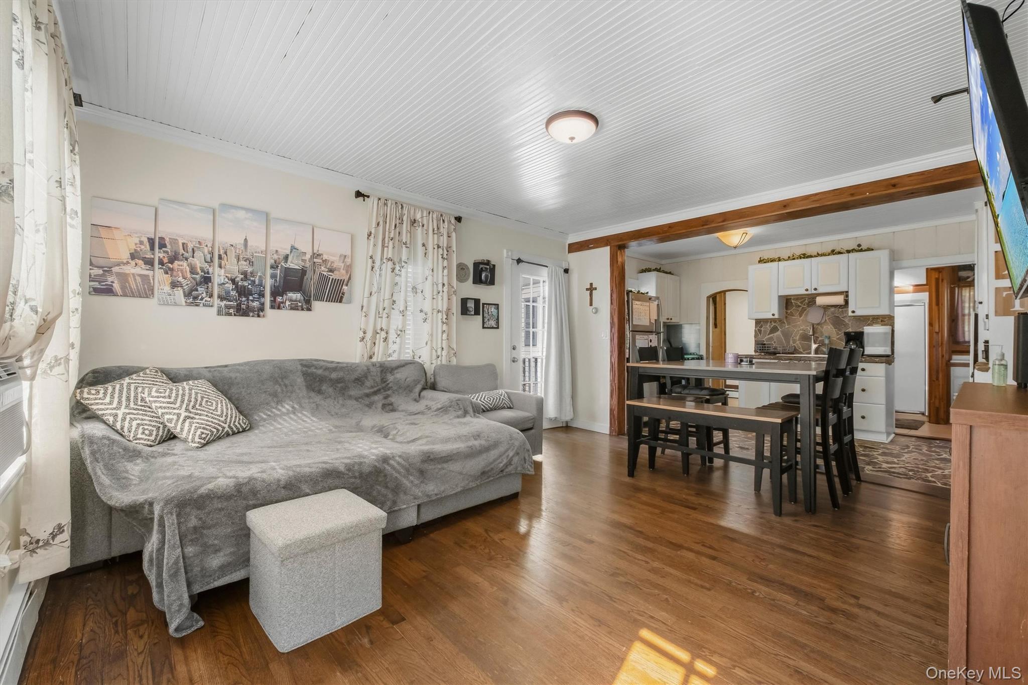 8 Huntington Road Property Photo 11