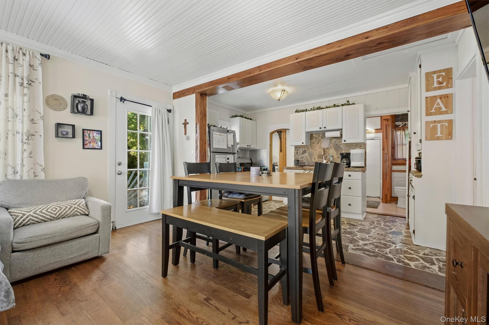 8 Huntington Road Property Photo 13
