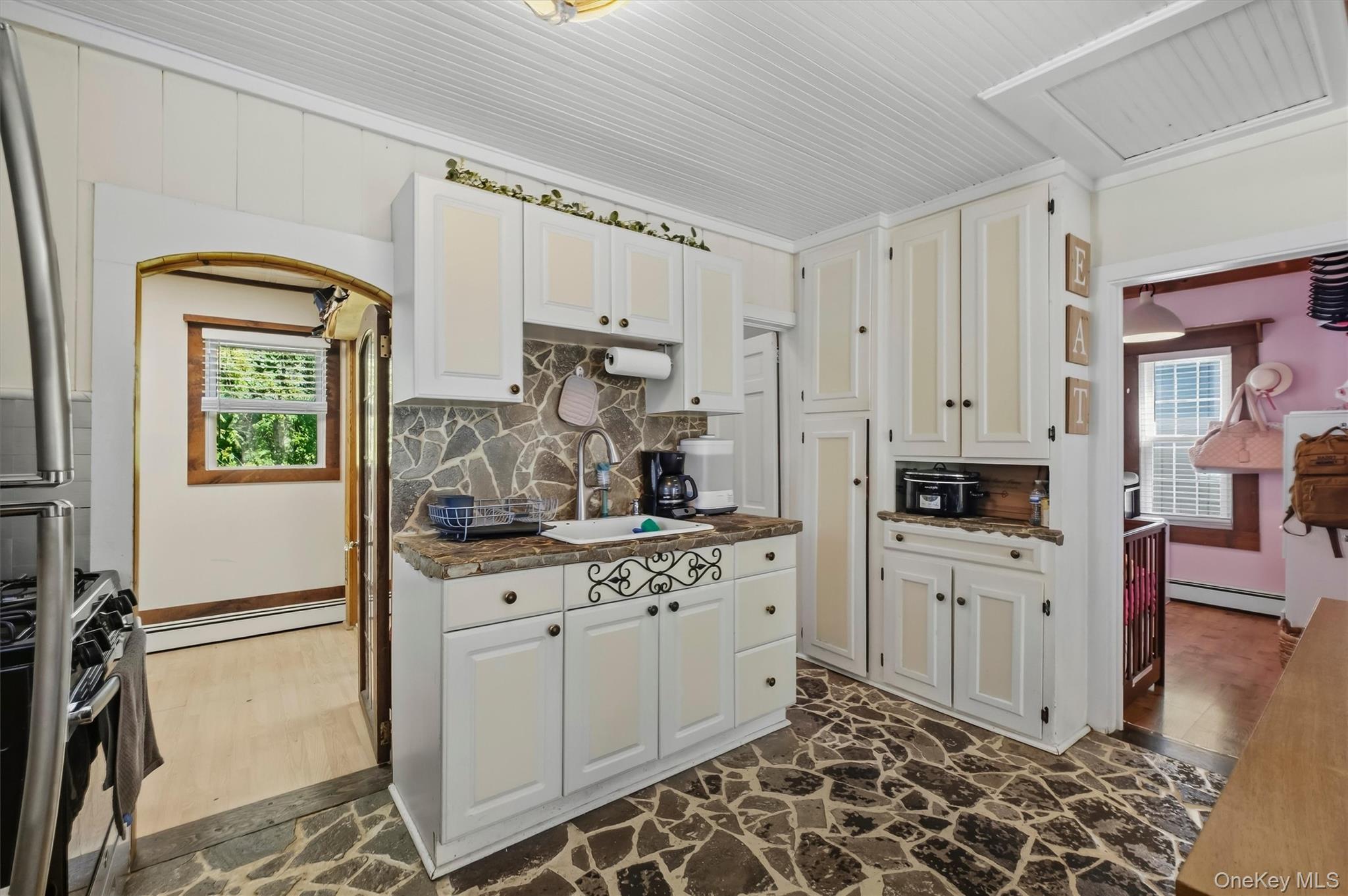8 Huntington Road Property Photo 15
