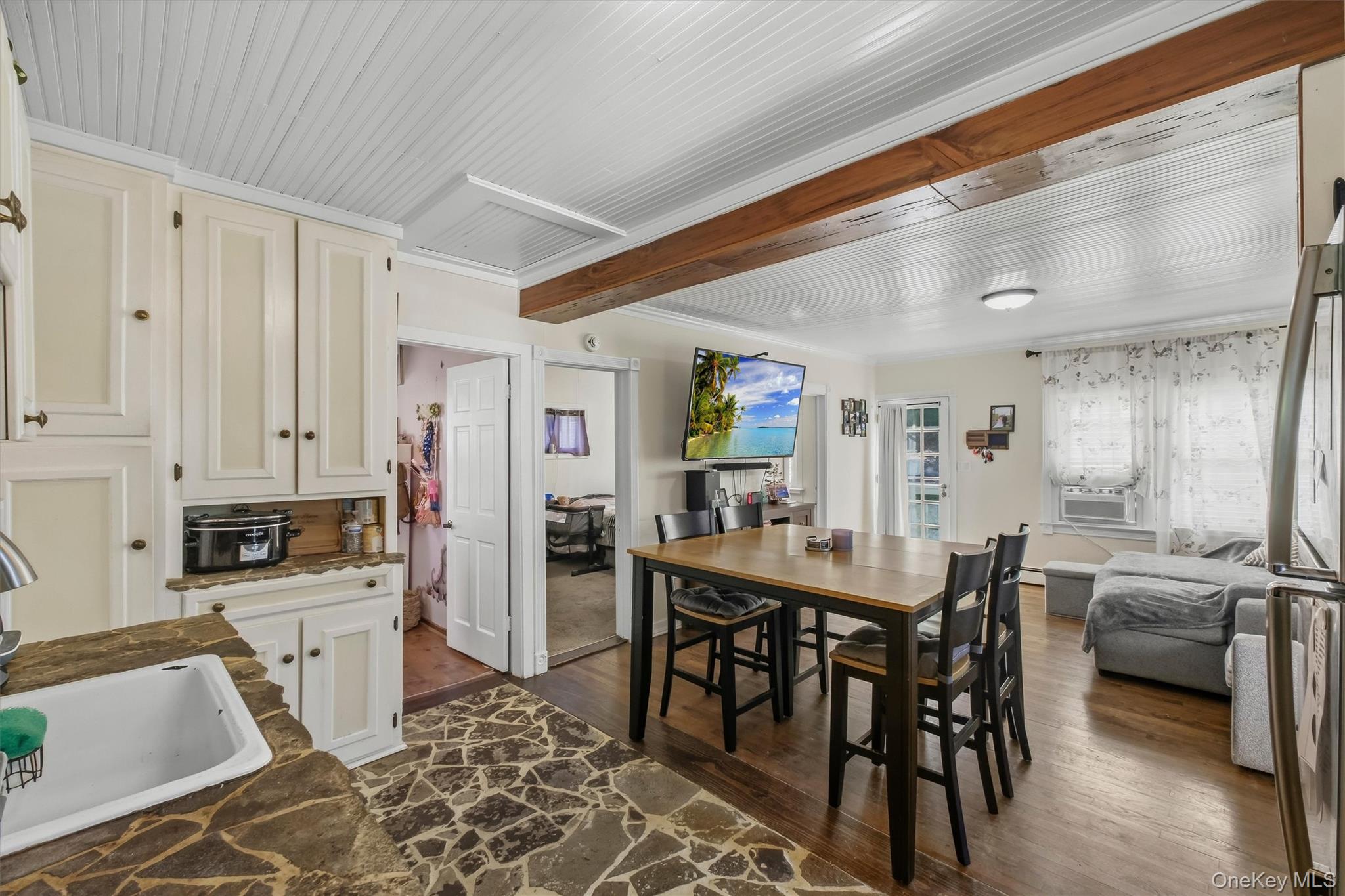 8 Huntington Road Property Photo 16