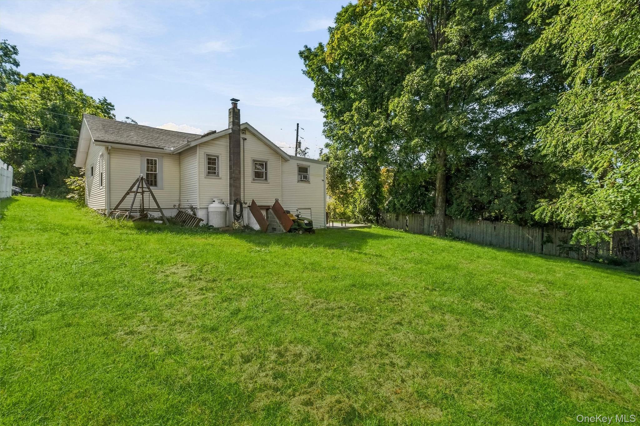 8 Huntington Road Property Photo 35