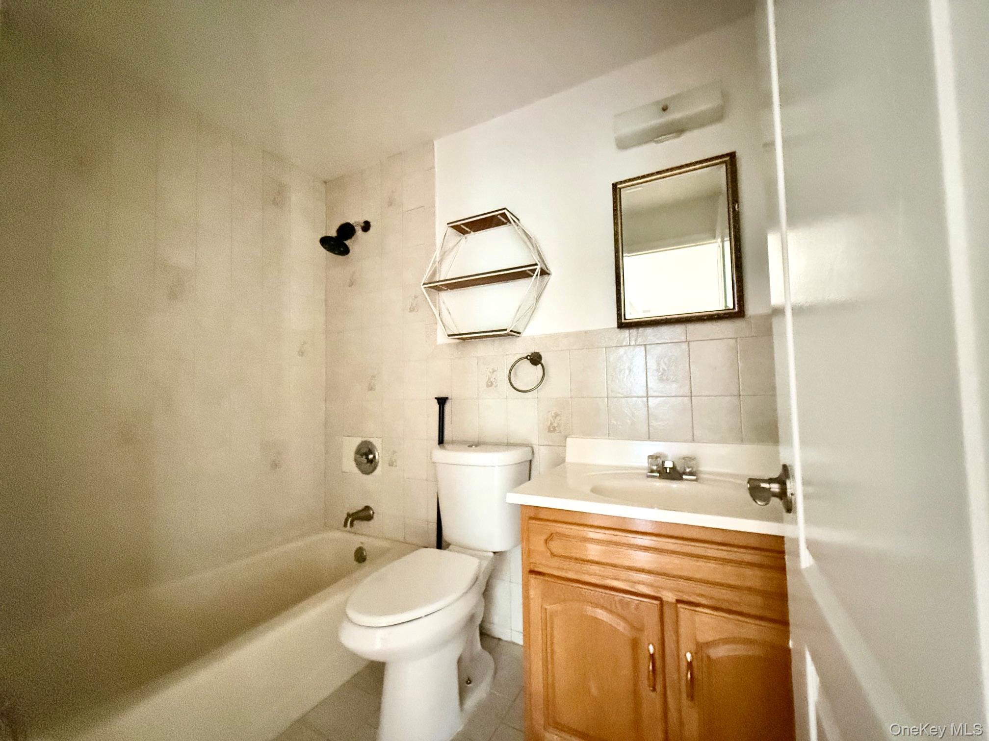 5811 84th Place Place 3 Property Photo 5