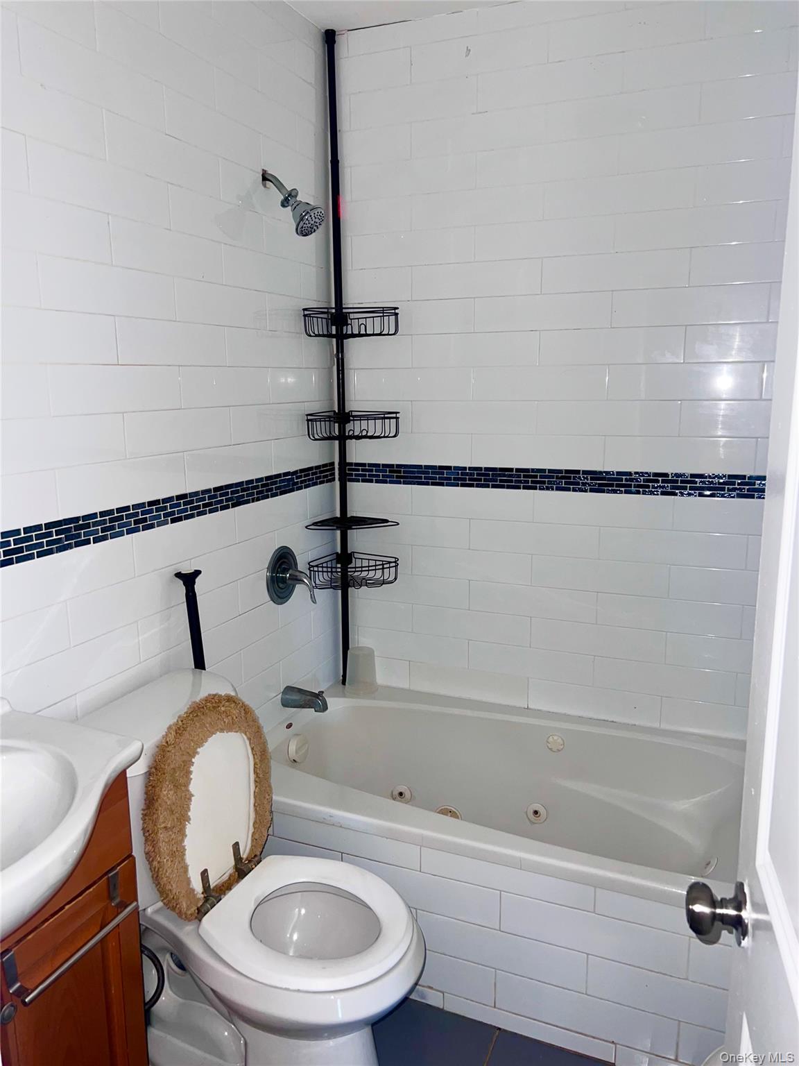 190-60 111th Avenue Property Photo 15