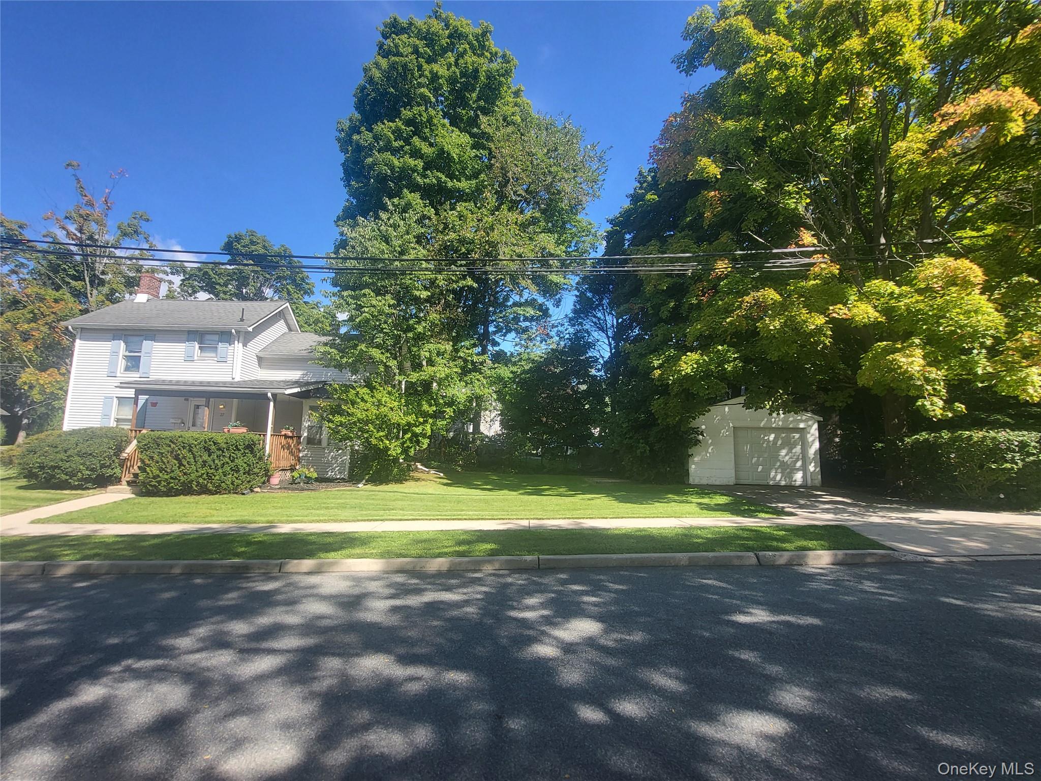 27 Ash Street Property Photo 8