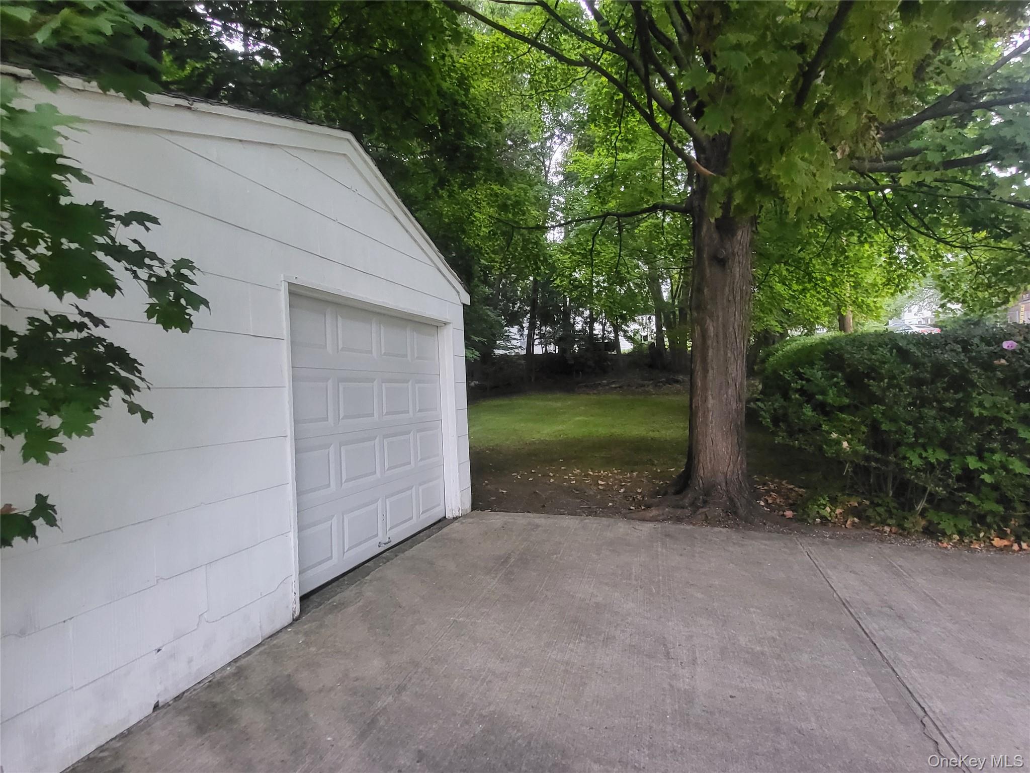 27 Ash Street Property Photo 14