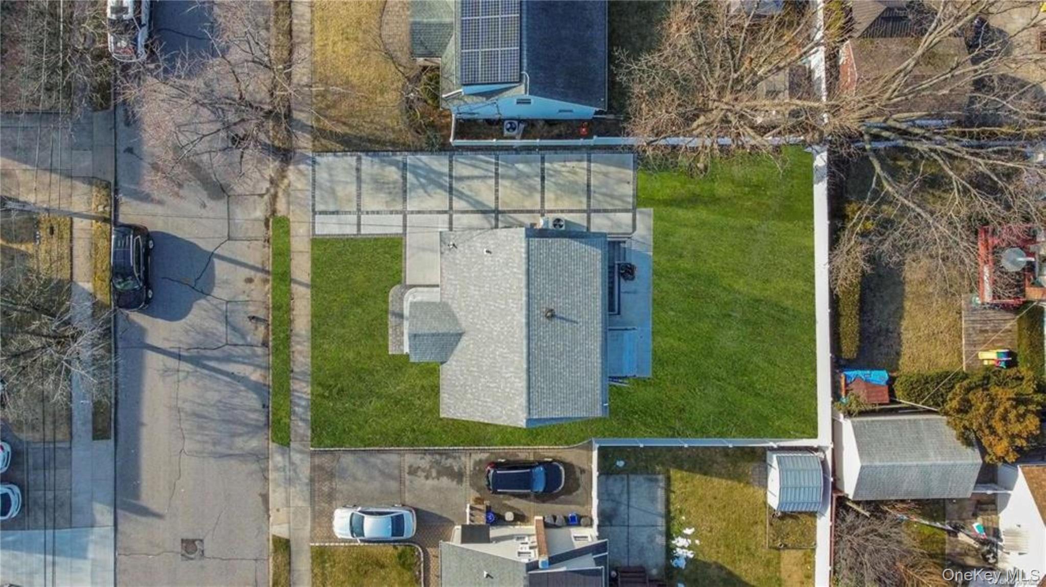253 Meyer Avenue Property Photo 3