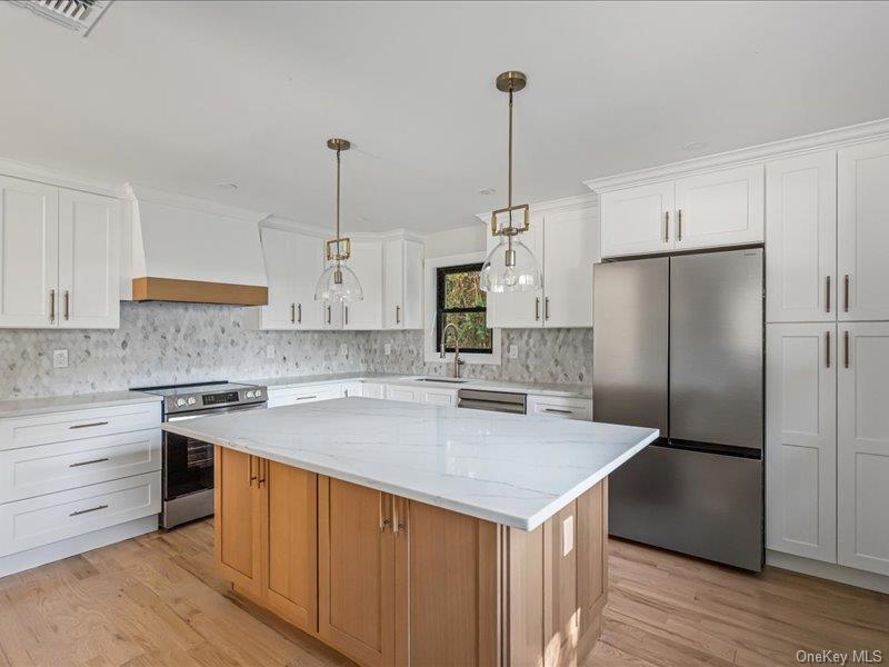6 Slocum Avenue Property Photo 9