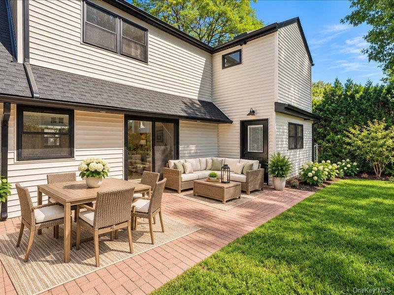 6 Slocum Avenue Property Photo 24