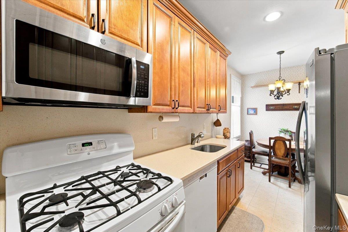 16 Main Street 3p Property Photo 14