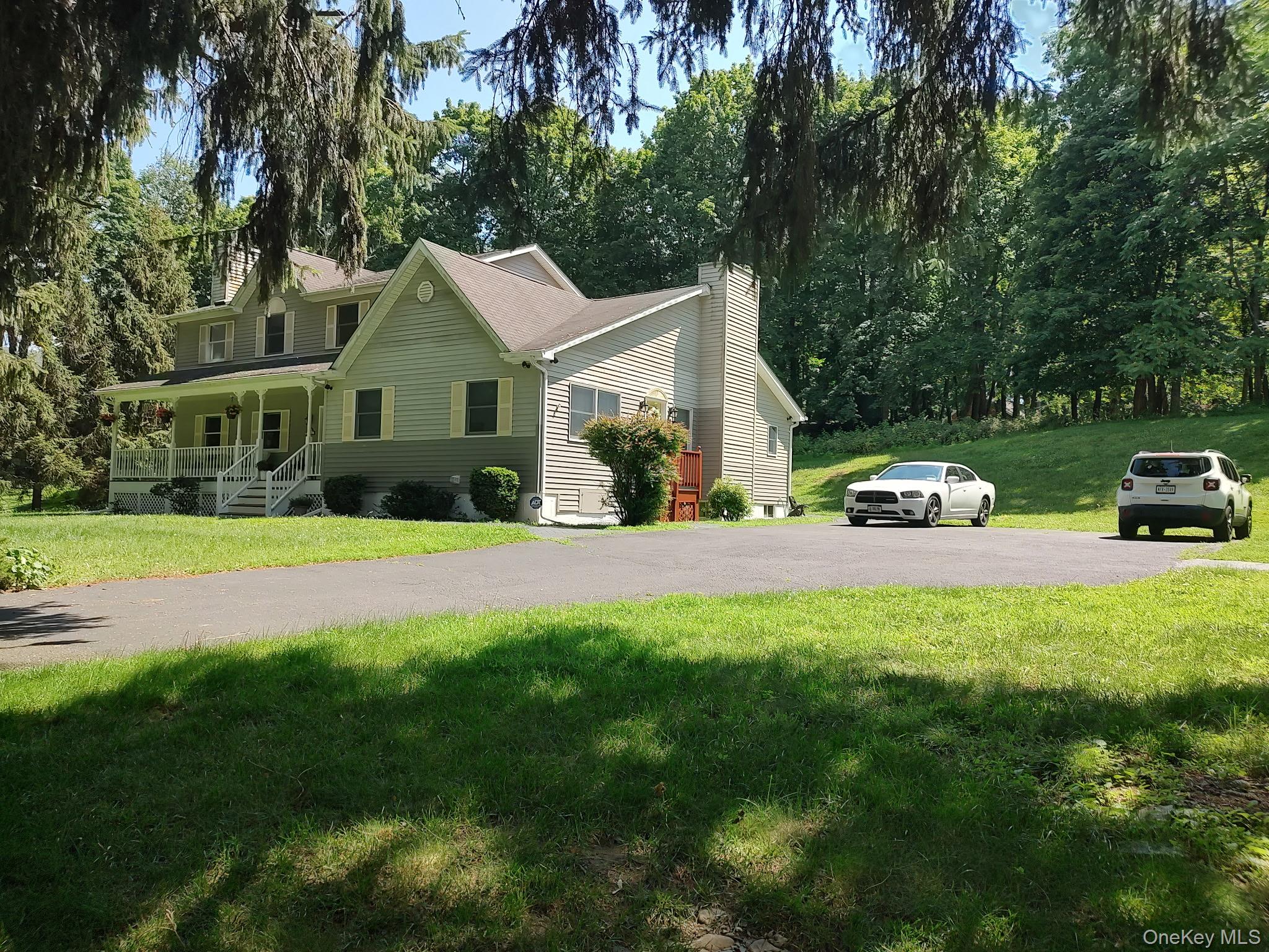 6 Summer Winds Court Property Photo 3