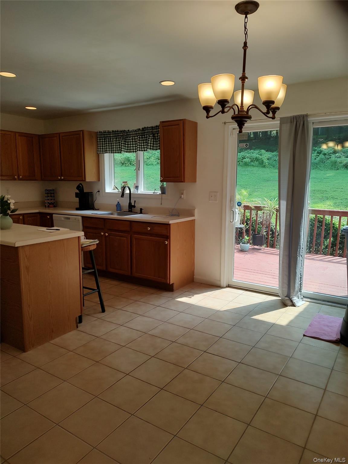 6 Summer Winds Court Property Photo 18
