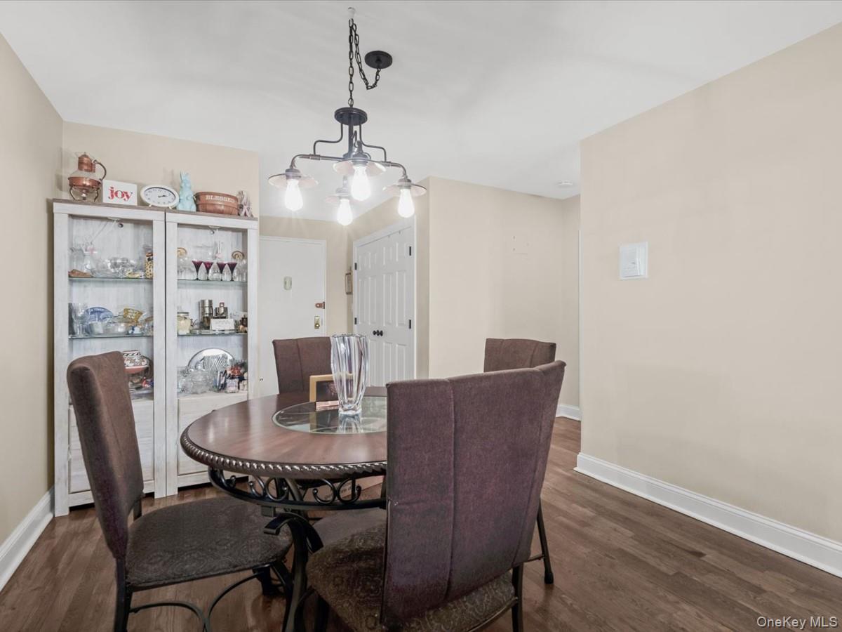 530 Dubois Avenue 2c Property Photo 5