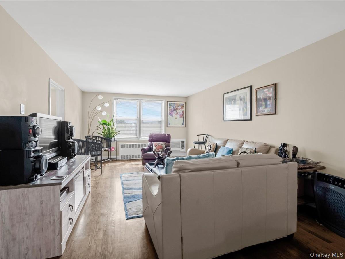 530 Dubois Avenue 2c Property Photo 6