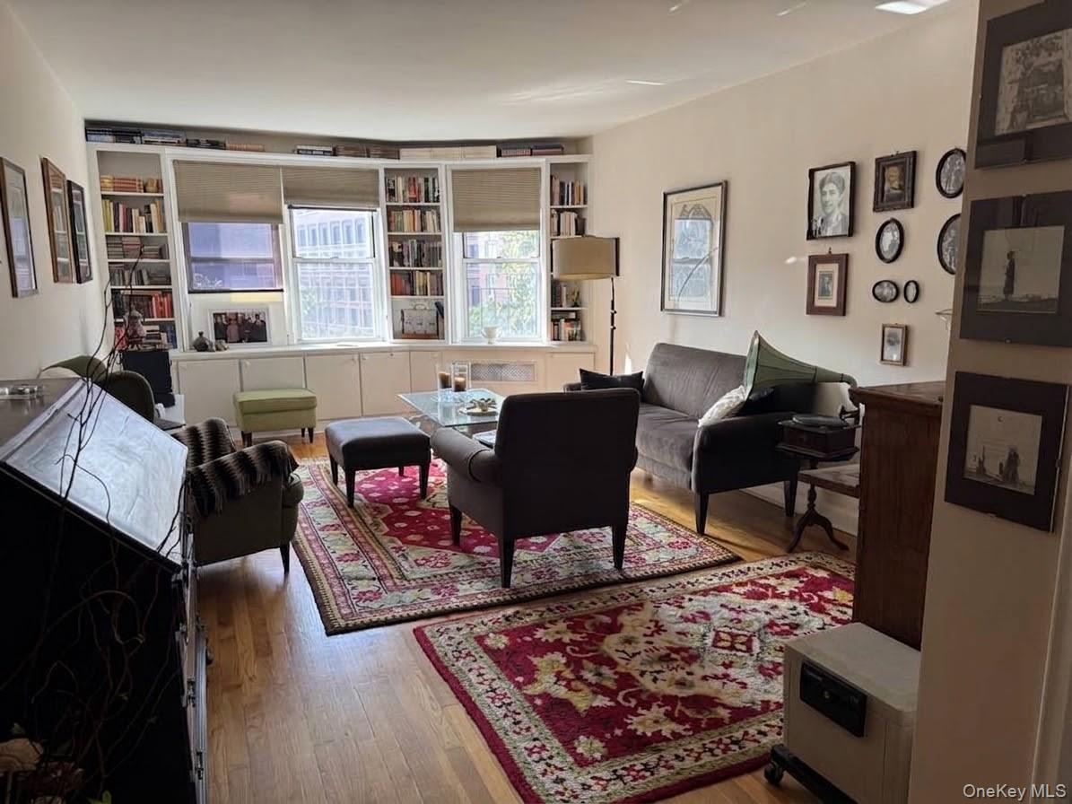 74-45 Yellowstone Boulevard 5e Property Photo 2
