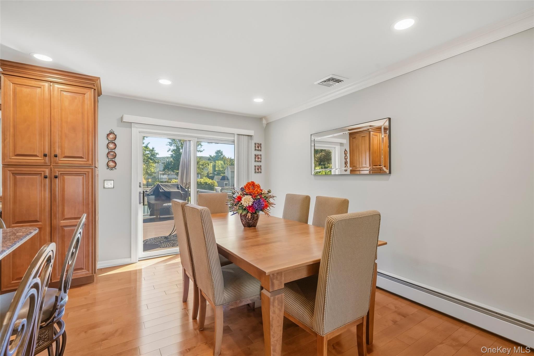 6 Liberty Court Property Photo 8